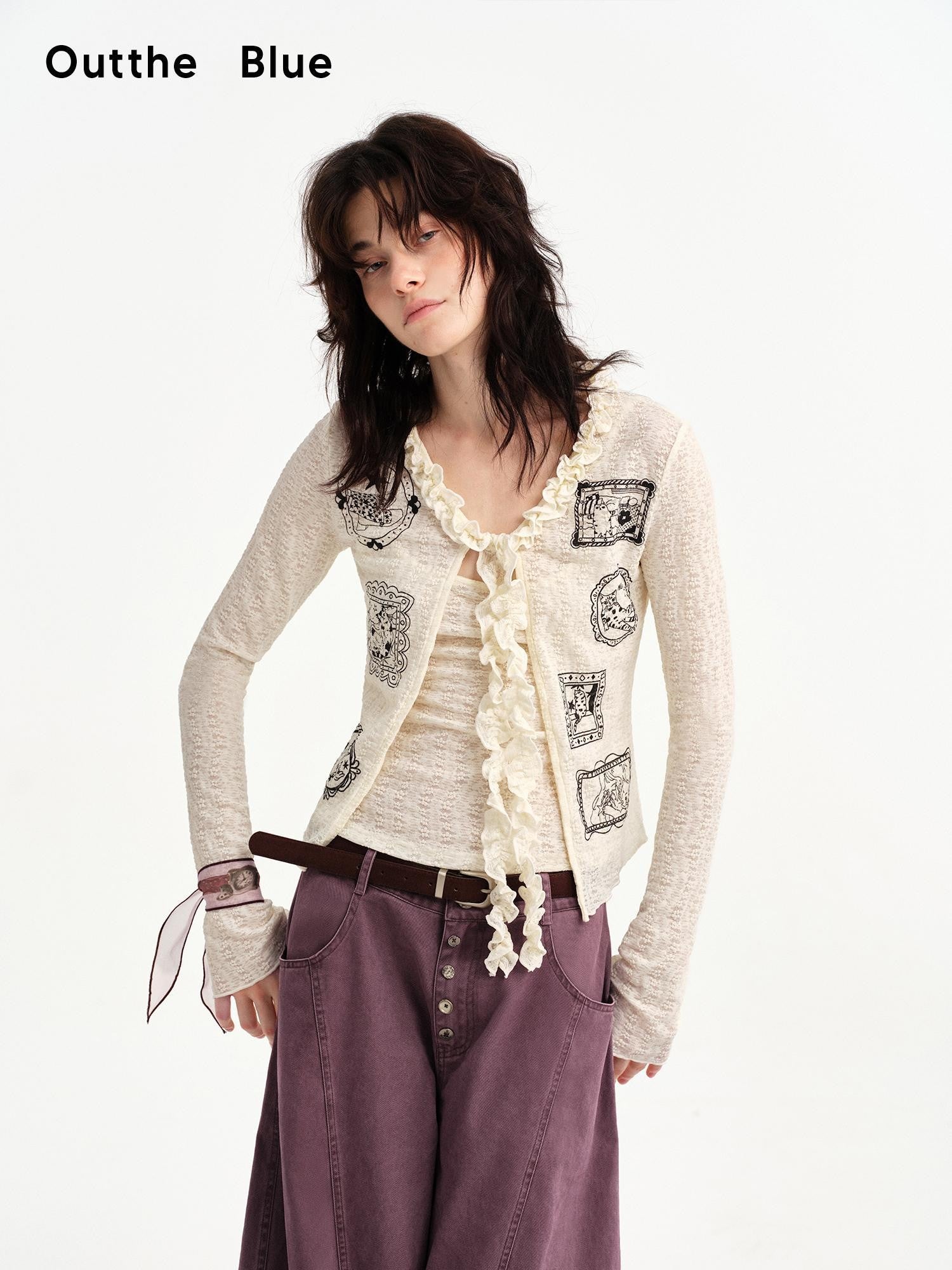 OuttheBlue Cat Frame Print Ruffle V-neck Long Sleeve Slim Women&