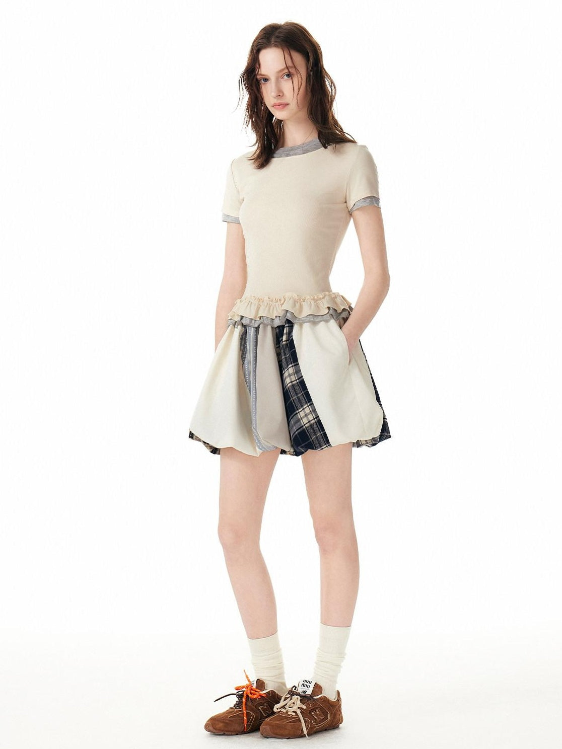 OuttheBlue Chic Beige Polyester Bubble Hem Casual Women Bottoms Mini Skirts