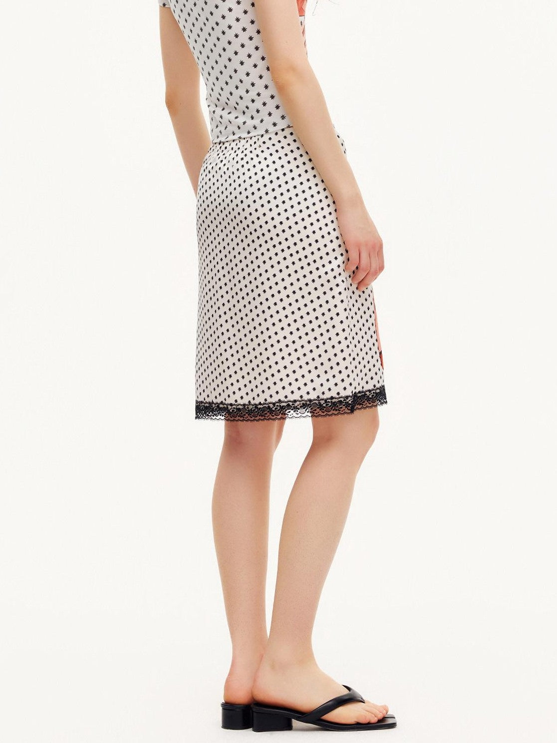 OuttheBlue Comic Print Lace Trim Straight Cut Women&