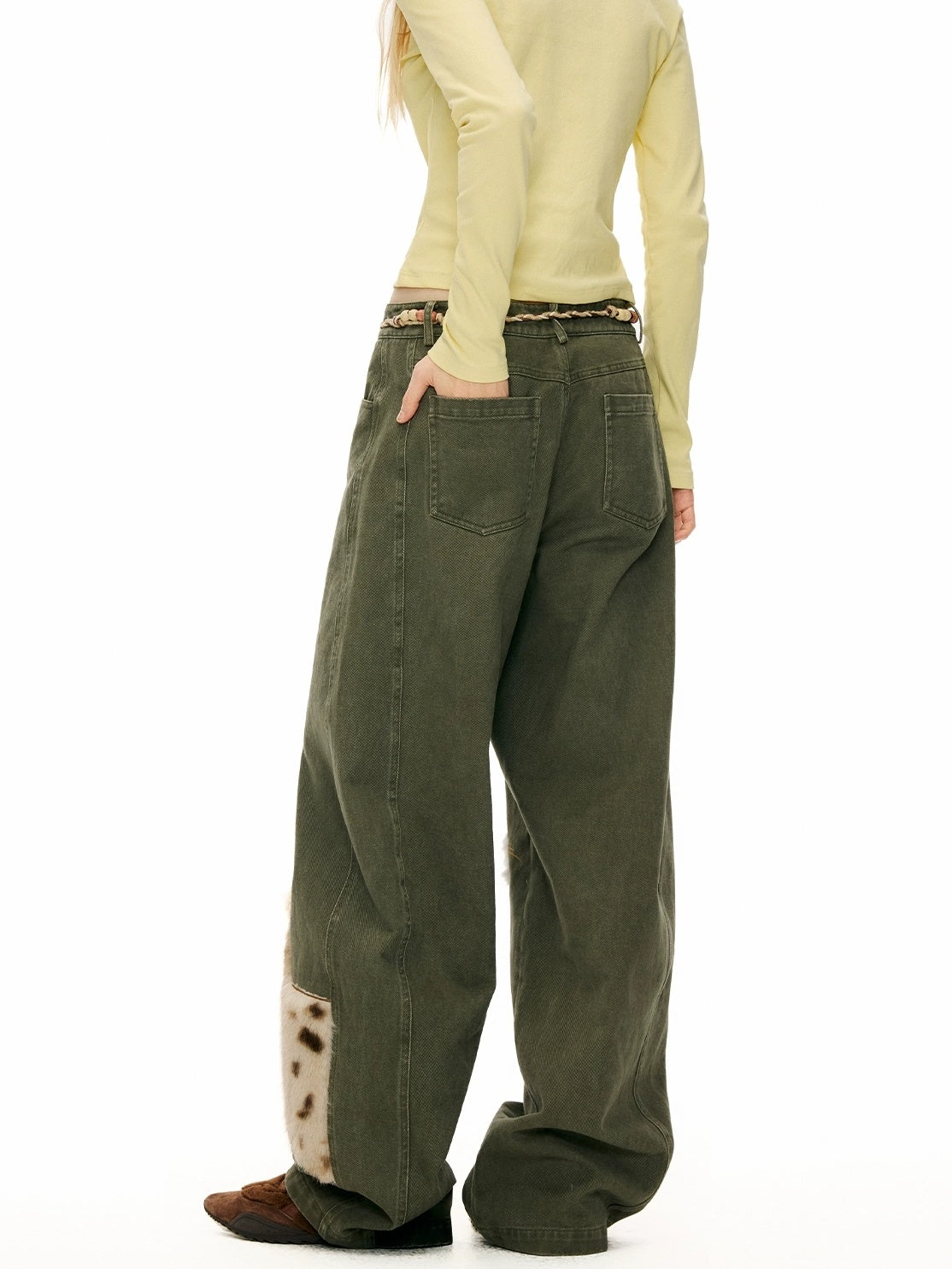 OuttheBlue Cotton Animal Print Applique Casual Curved Leg Natural Waist Green Women Pants