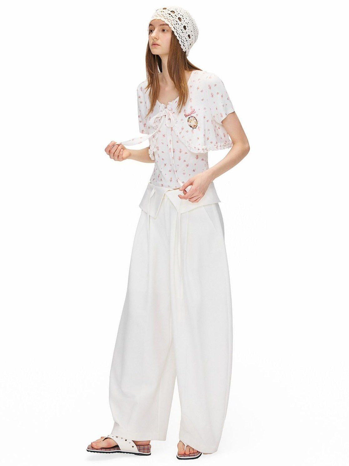 OuttheBlue Floral Ruffle V-neck Tie Front Fitted High Stretch White Viscose Camisoles