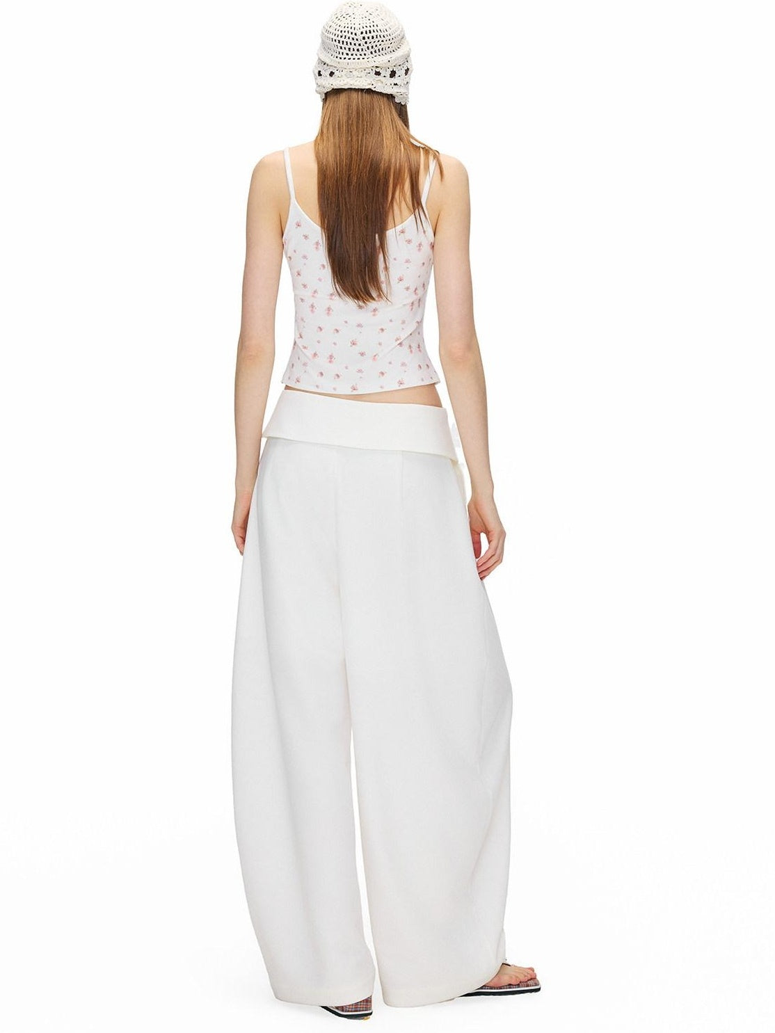 OuttheBlue Floral Ruffle V-neck Tie Front Fitted High Stretch White Viscose Camisoles