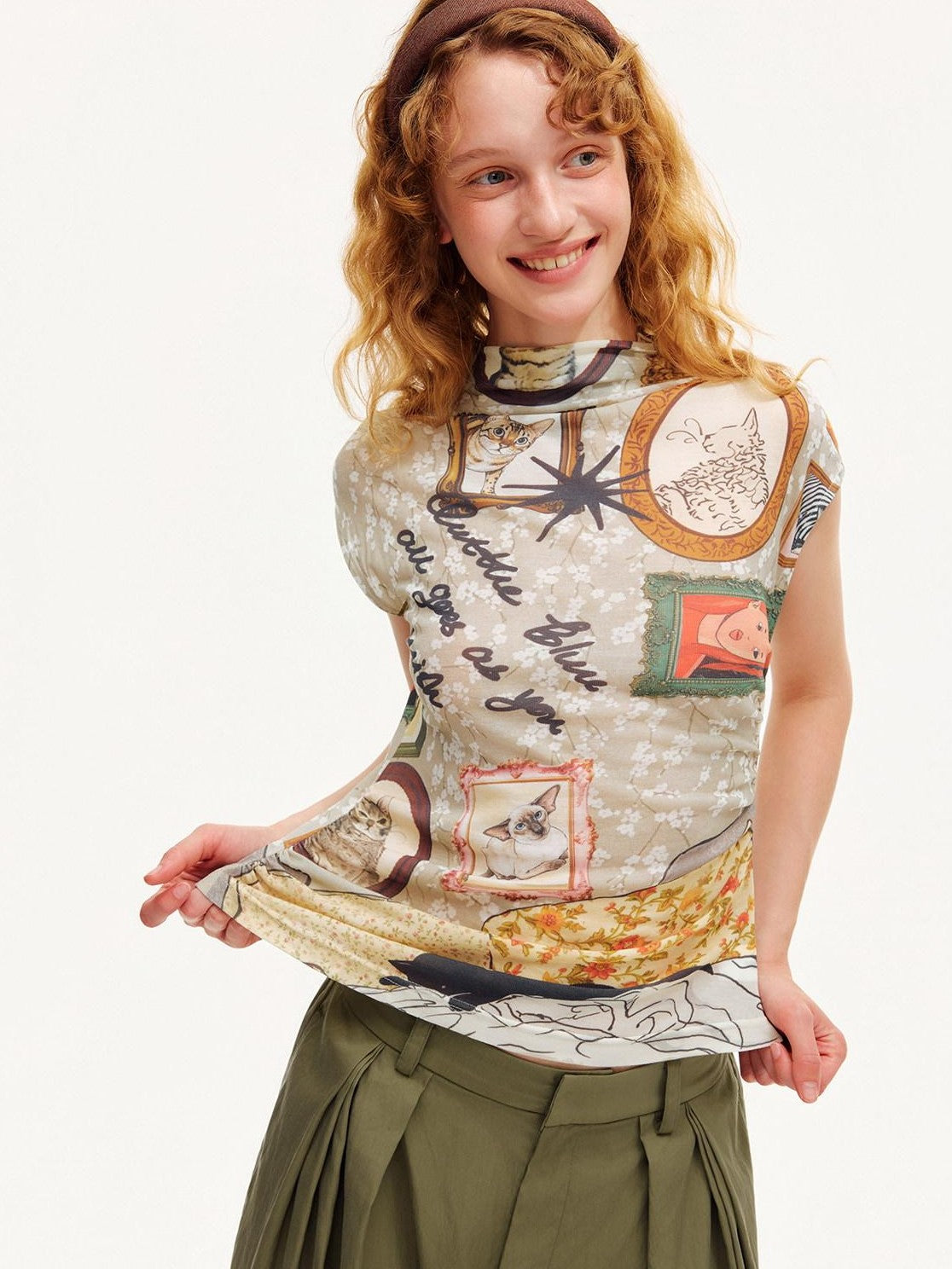 OuttheBlue Irregular Small Mock Neck Cat Print Raglan Women&