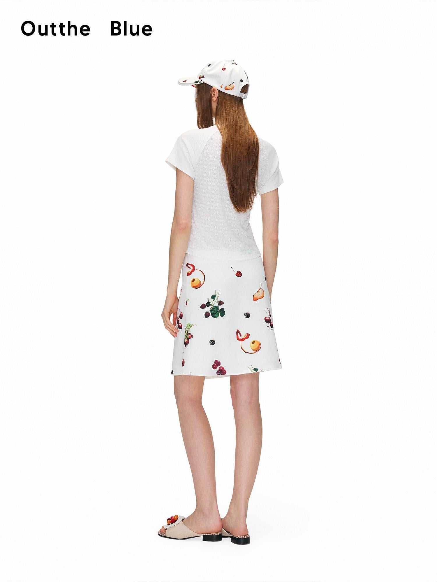 OuttheBlue Jacquard Heart Slim Fit Raglan Women Crew Neck Polyester Short Sleeve T-Shirts