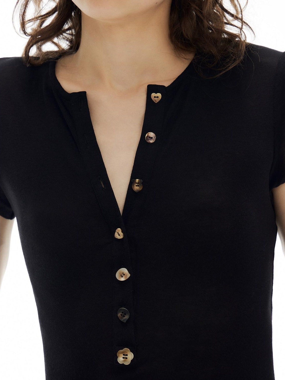 OuttheBlue Regenerated Cellulose Stretch V-neck Cropped Casual Black Short Sleeve T-Shirts
