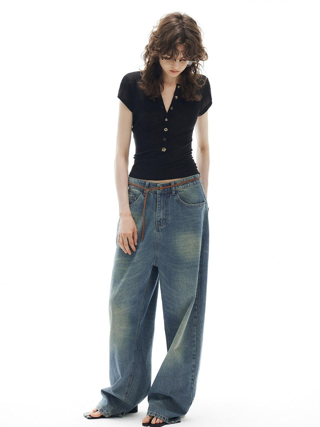 OuttheBlue Regenerated Cellulose Stretch V-neck Cropped Casual Black Short Sleeve T-Shirts