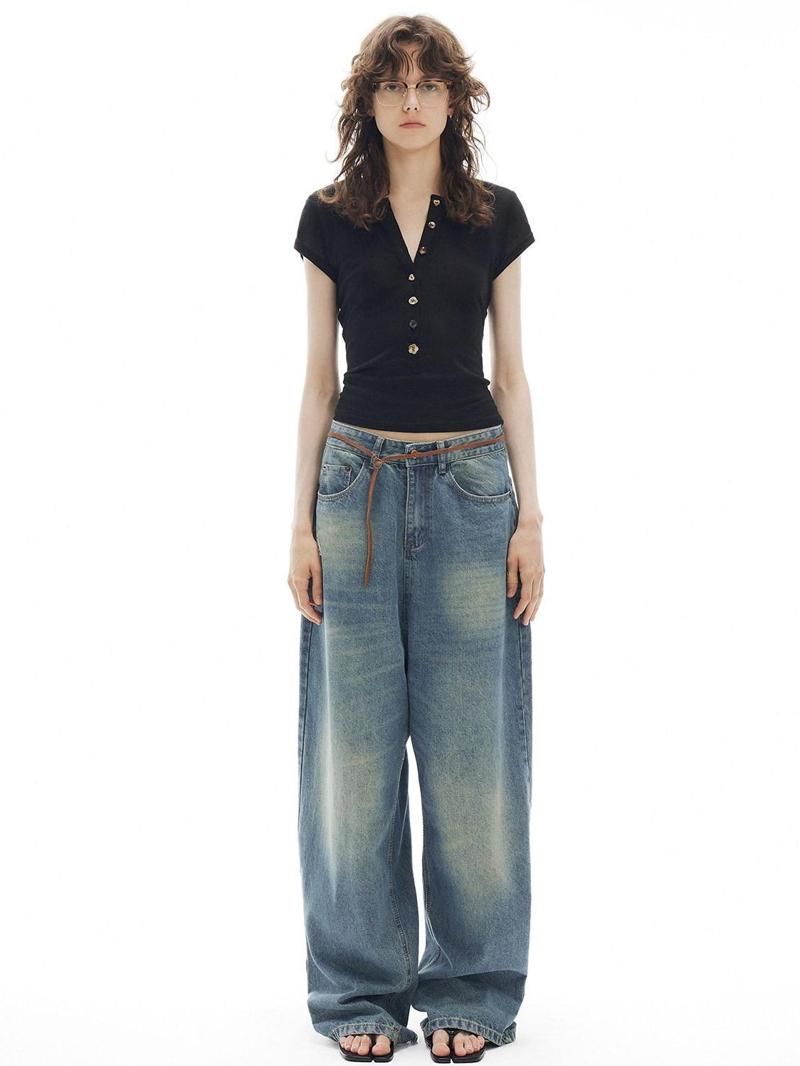 OuttheBlue Regenerated Cellulose Stretch V-neck Cropped Casual Black Short Sleeve T-Shirts