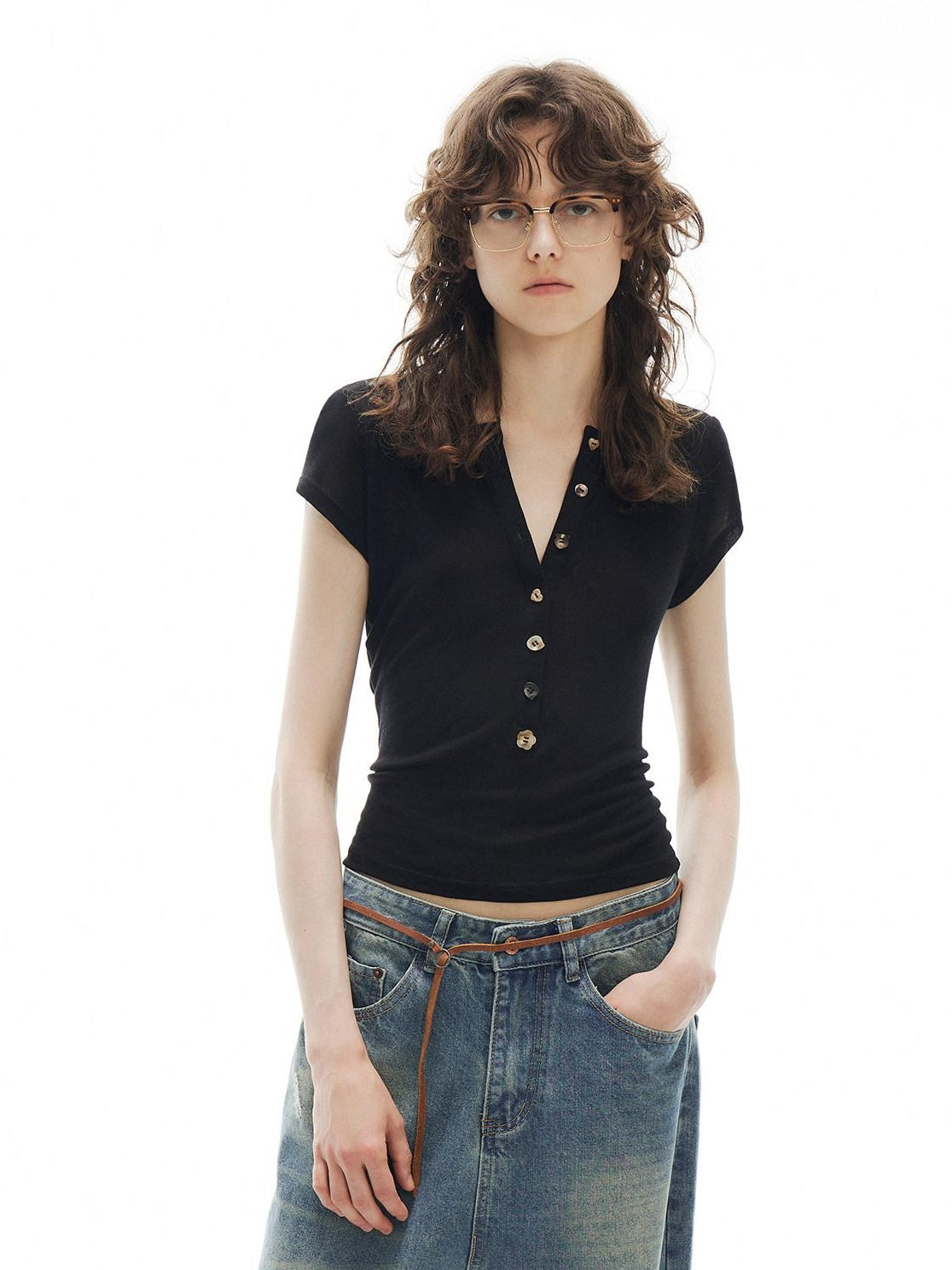 OuttheBlue Regenerated Cellulose Stretch V-neck Cropped Casual Black Short Sleeve T-Shirts