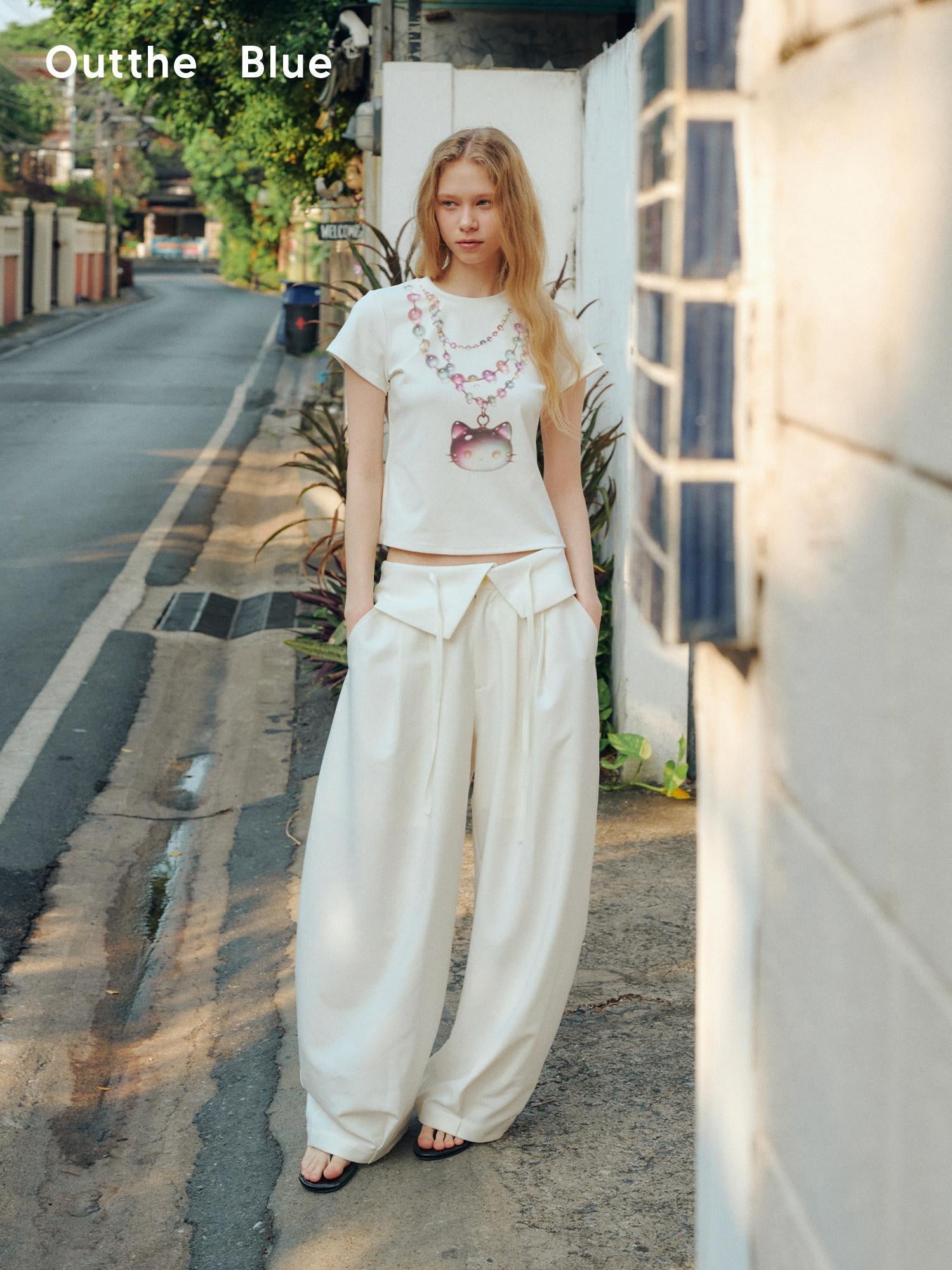 OuttheBlue Soft Stretch Slim Fit Round Neck Women White Cat Print Short Sleeve T-Shirts
