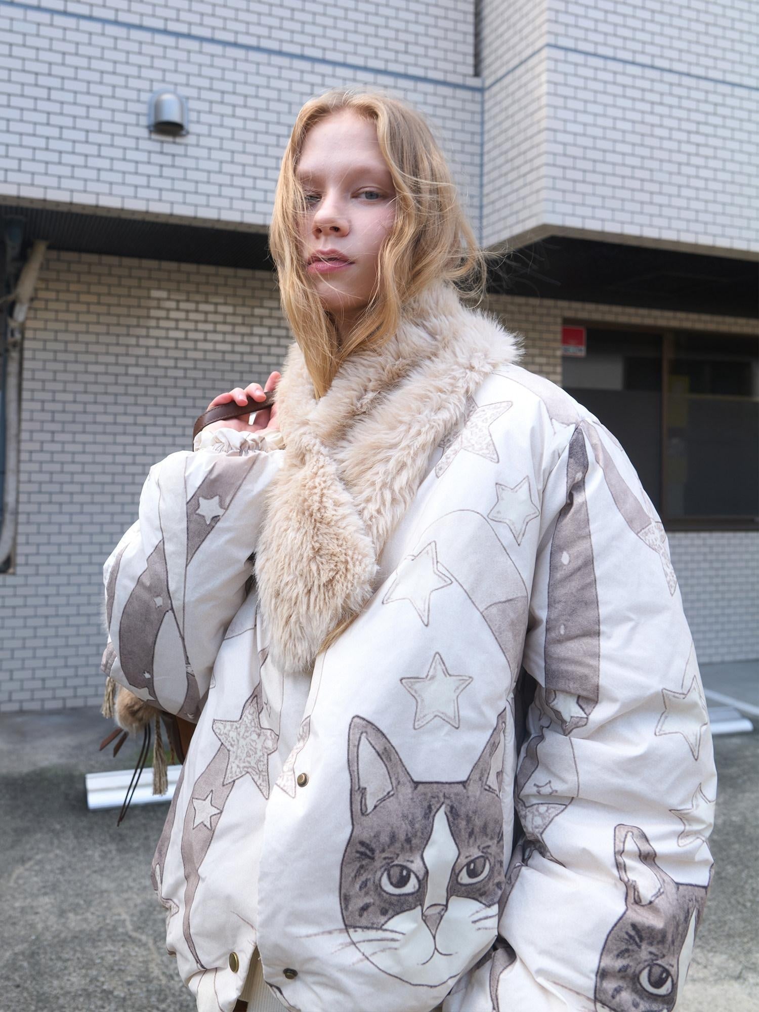 OuttheBlue Warm 90% Duck Down Short Cartoon Print Commuter Women Light Beige Down Jackets