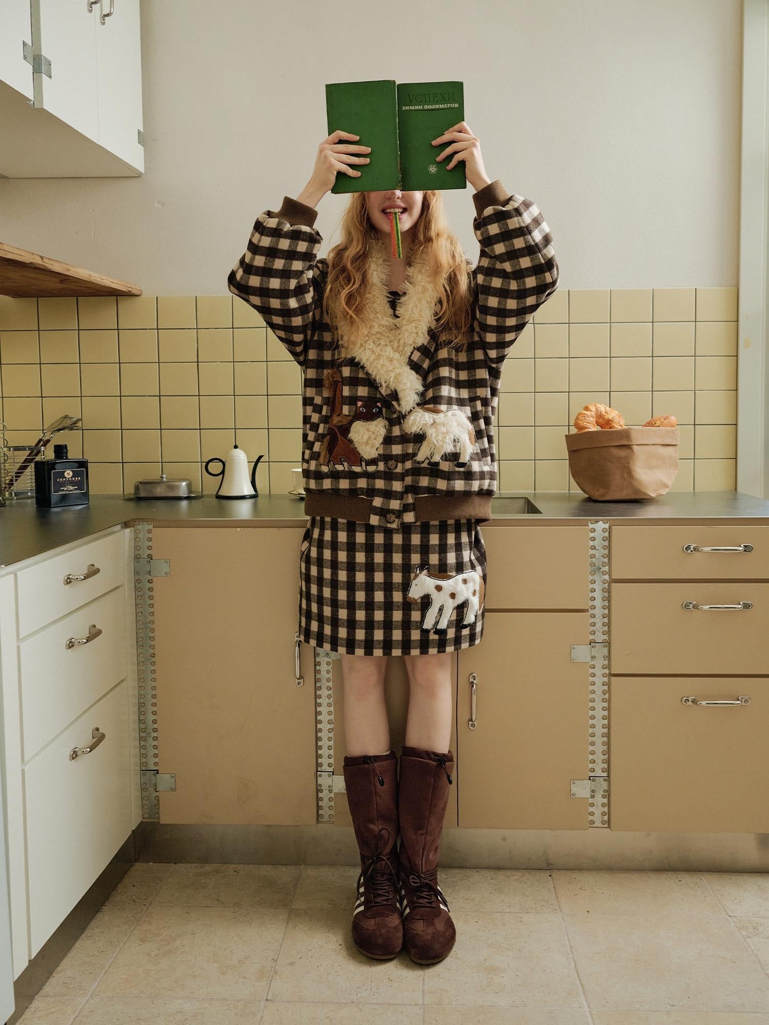 OuttheBlue Warm Wool Blend Plaid Loose Fit Single Breasted Commuter Women Jacket