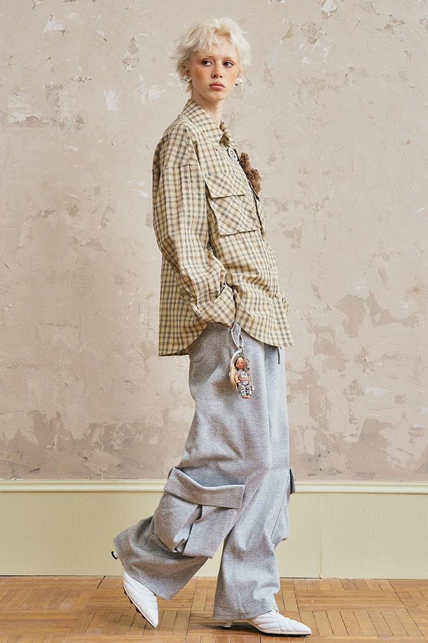 DIDDI MODA Oversized Checkered Off Shoulder Shirt With Layered Pockets