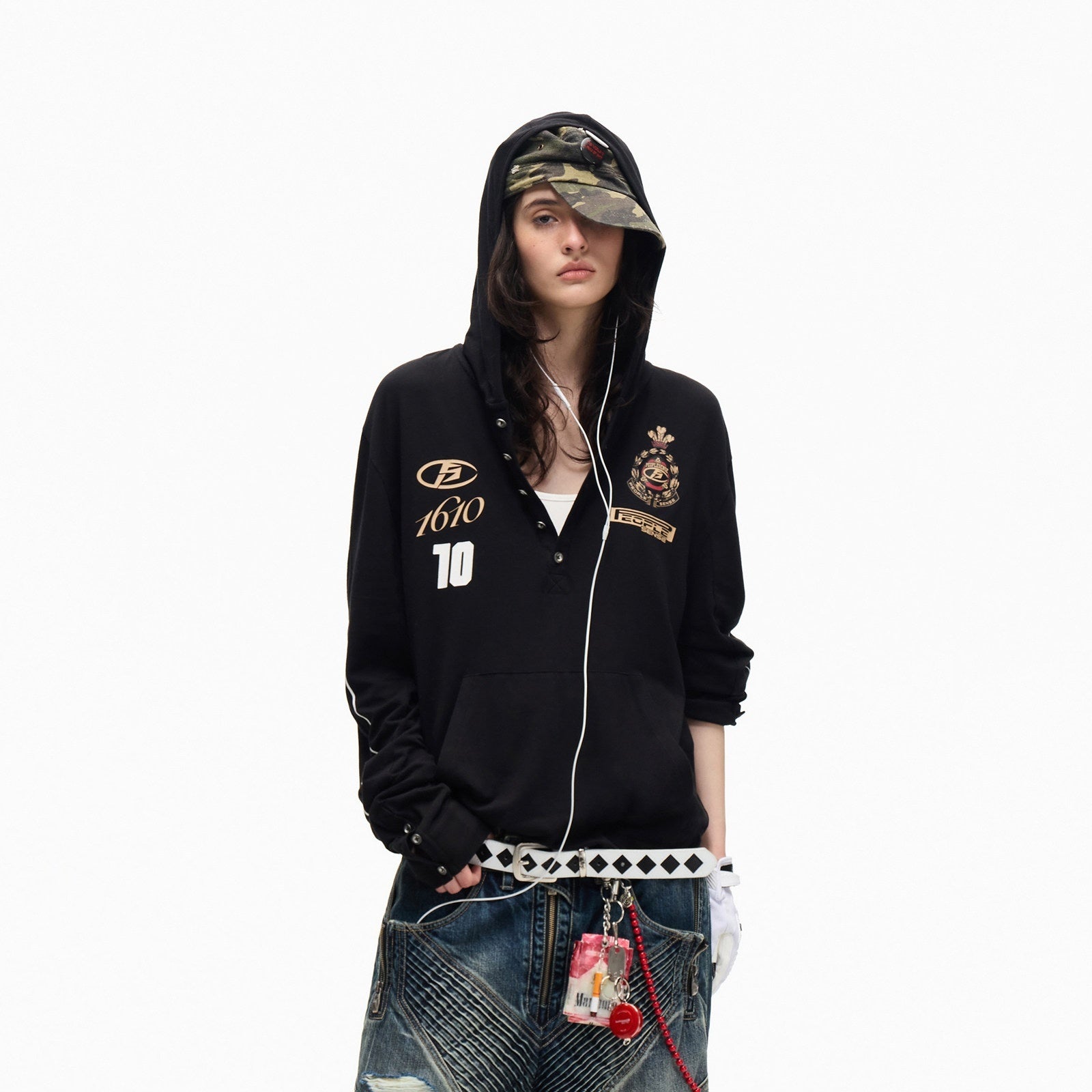 PEOPLESENSE_Hooded_Printed_10_Badge_Women&