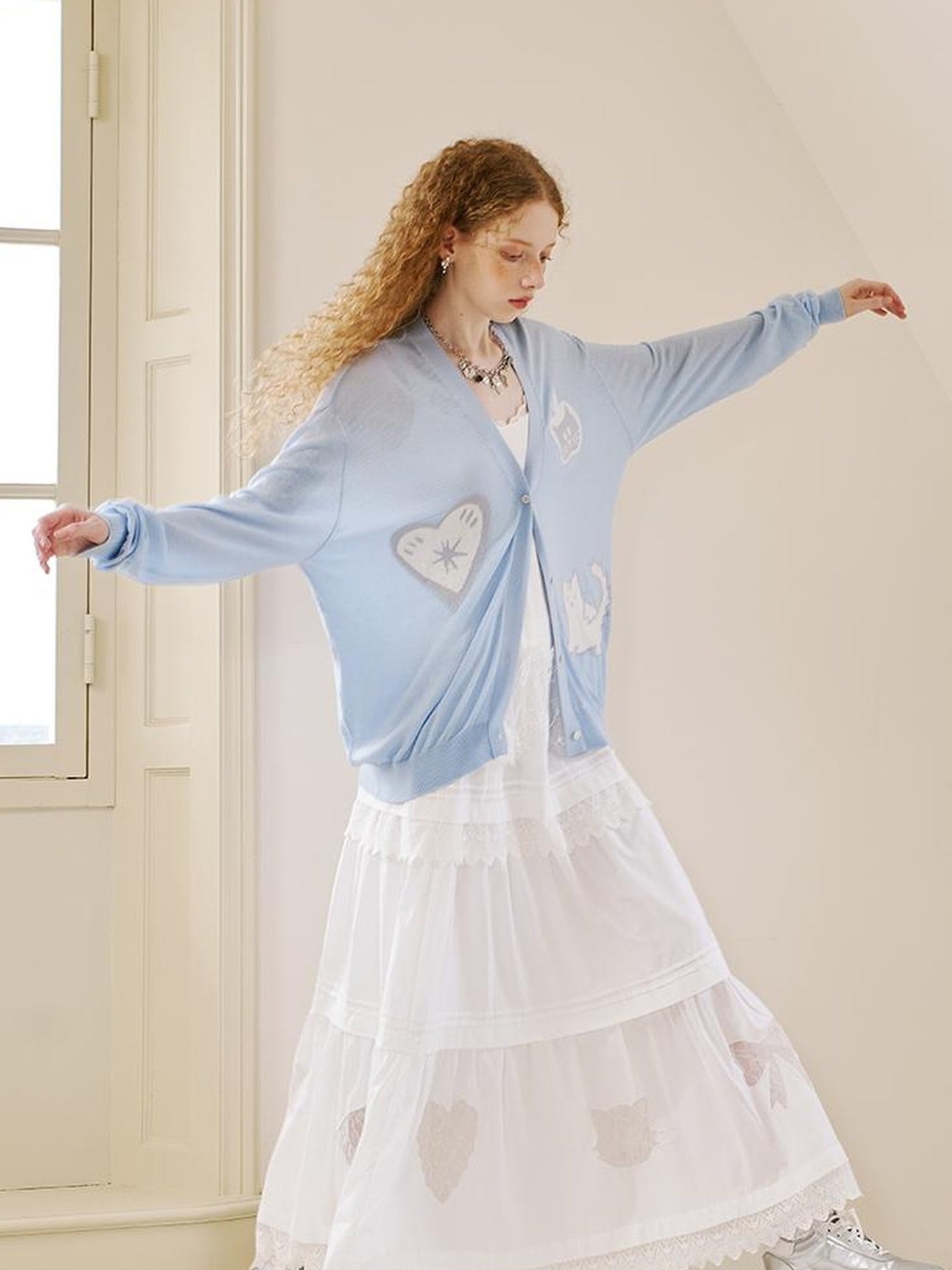DIDDI MODA Playful Cat Apple Knit Cardigan Starfish Embroidered Top