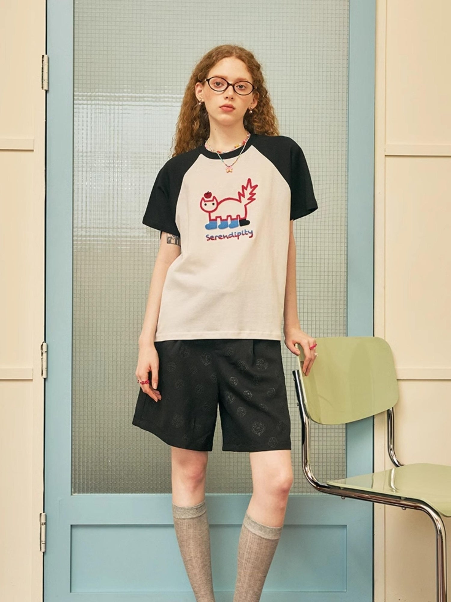 DIDDI MODA Playful Colorblock Cartoon Toothbrush Embroidery Cotton Tee