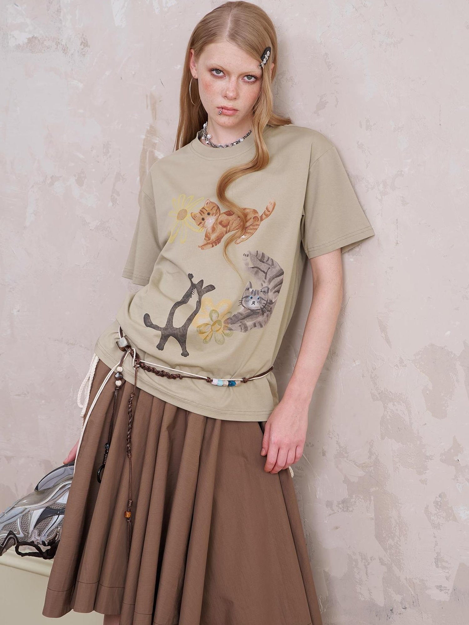 DIDDI MODA Playful Kittens Floral Print Relaxed Tee