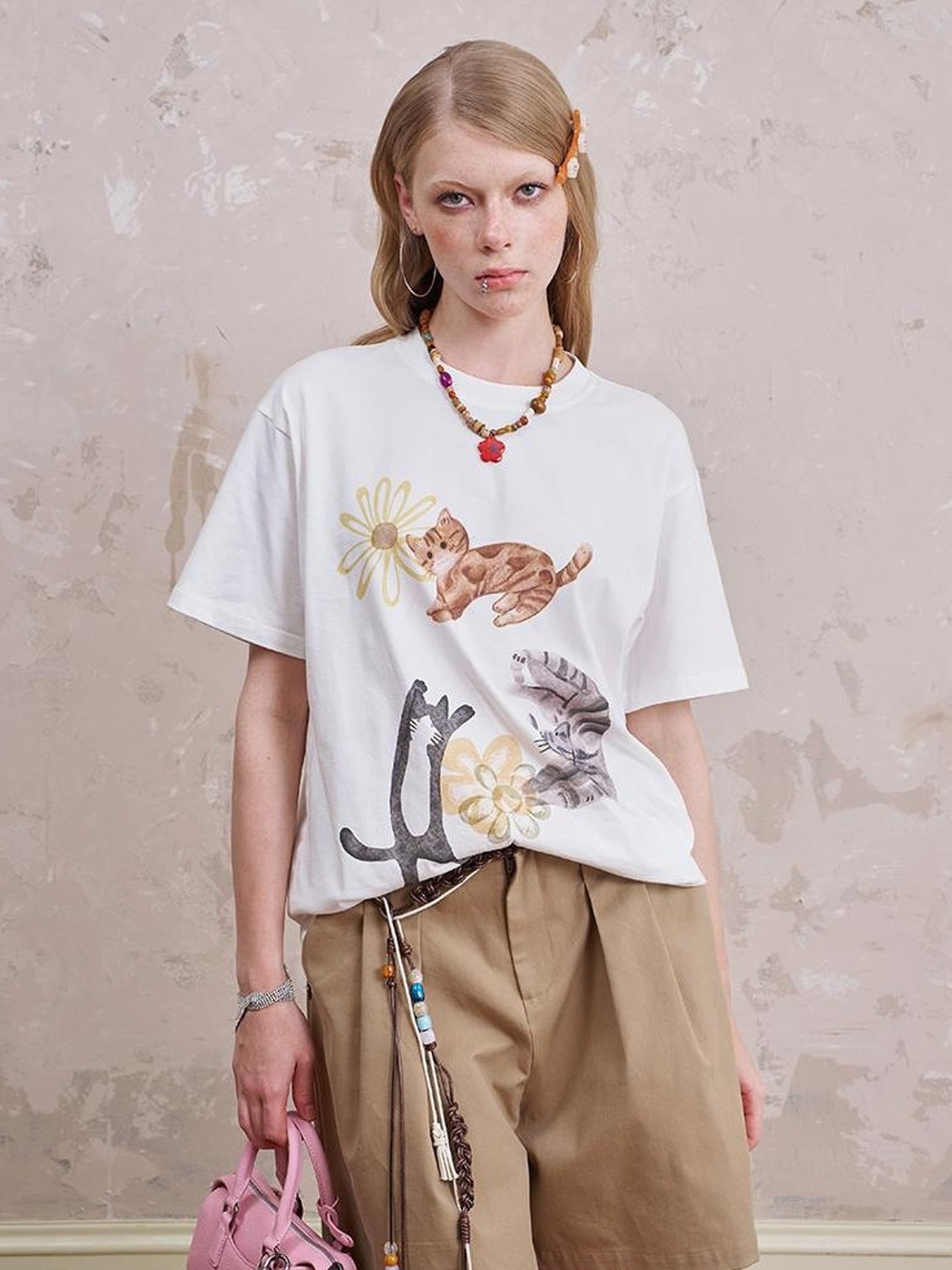 DIDDI MODA Playful Kittens Floral Print Relaxed Tee