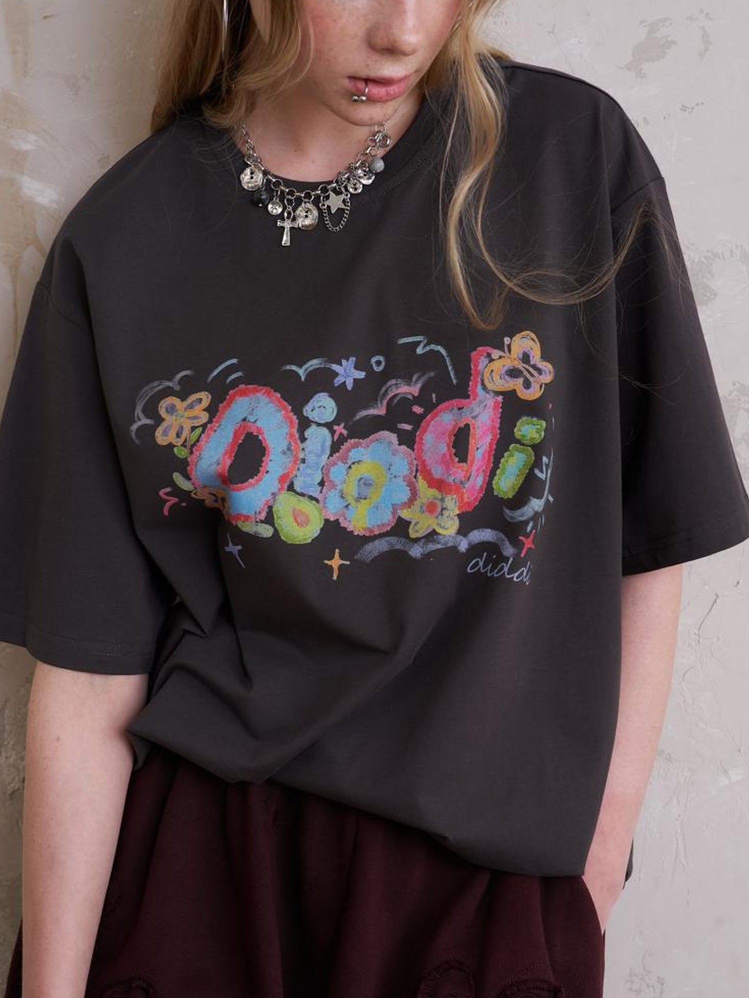 DIDDI MODA Playful Letter Print Cotton Tee