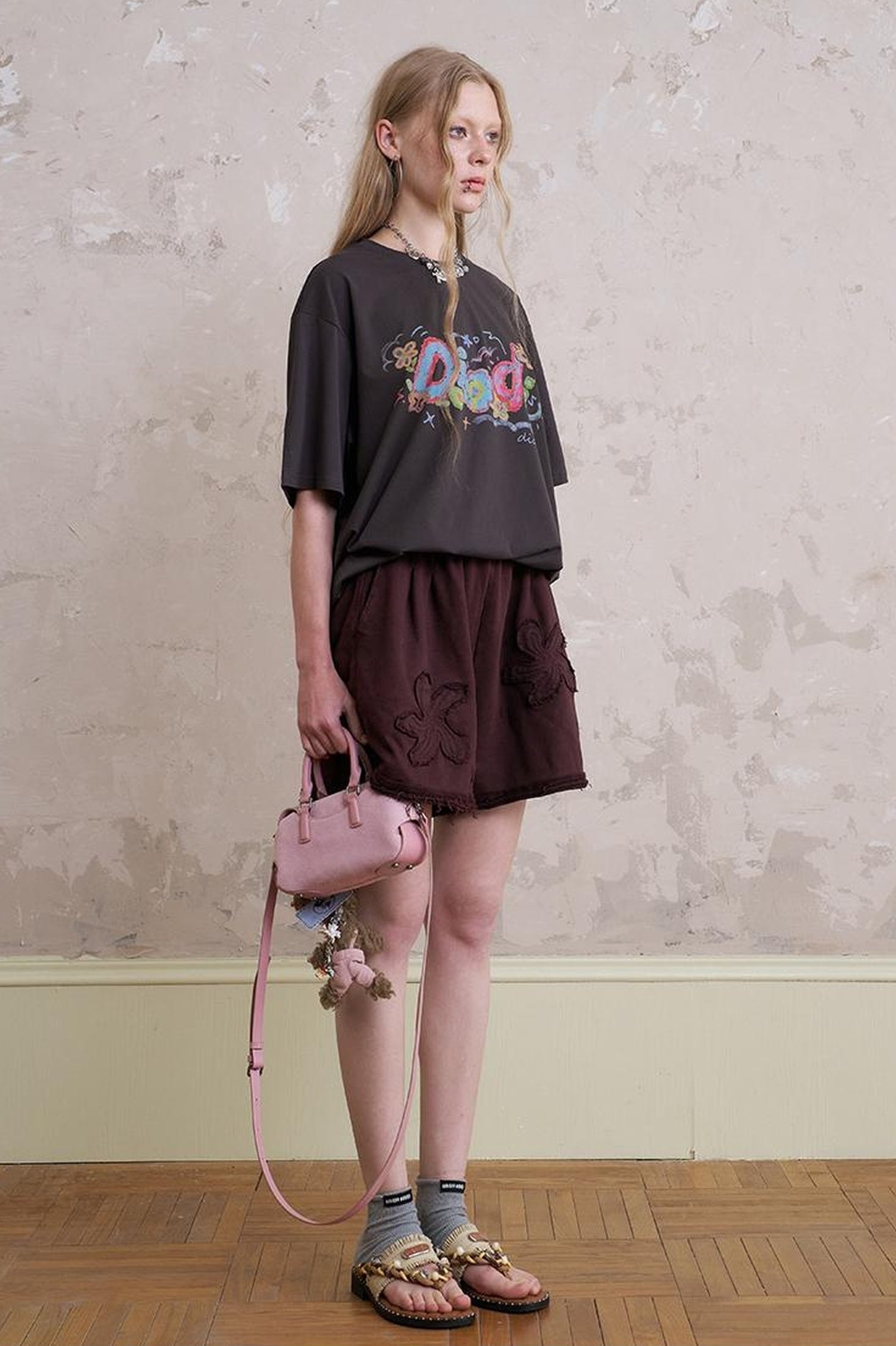 DIDDI MODA Playful Letter Print Cotton Tee
