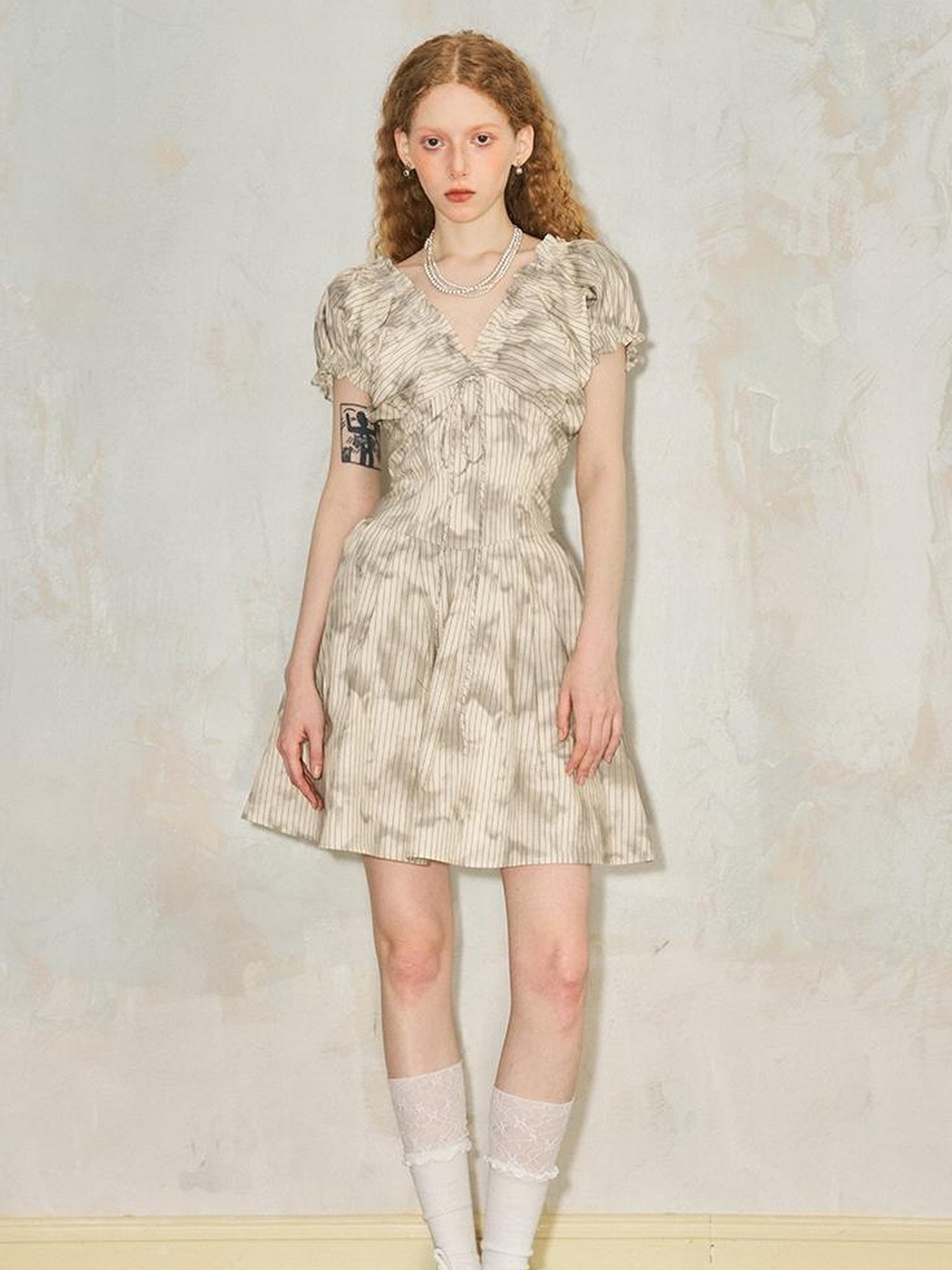 DIDDI MODA Playful V Neck Bubble Sleeve Floral Midi Dress