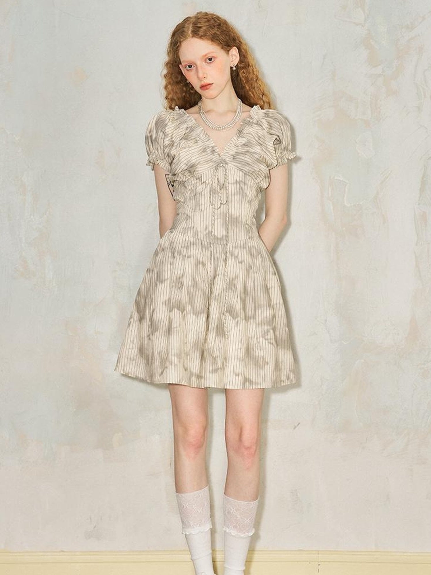 DIDDI MODA Playful V Neck Bubble Sleeve Floral Midi Dress