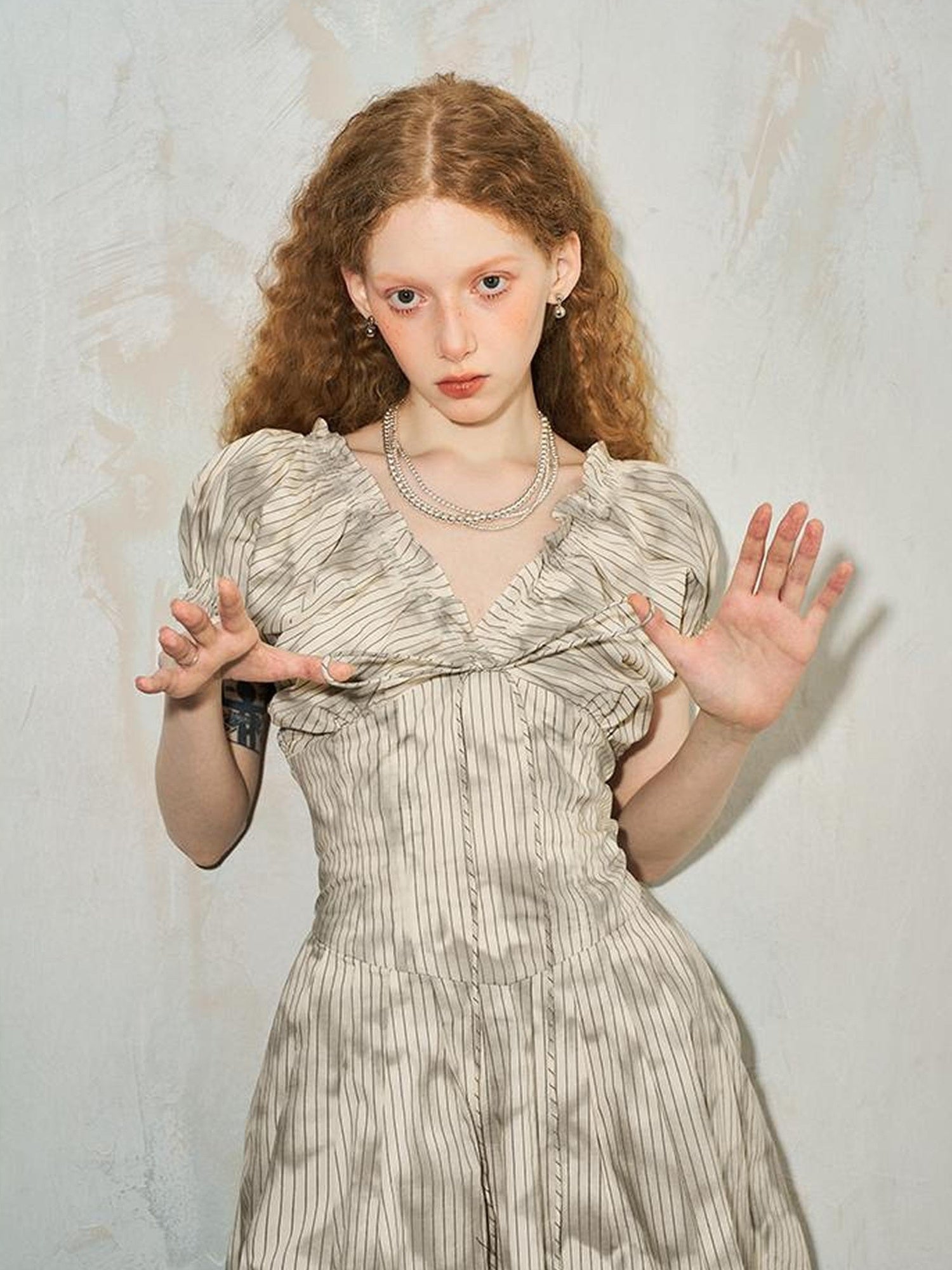 DIDDI MODA Playful V Neck Bubble Sleeve Floral Midi Dress