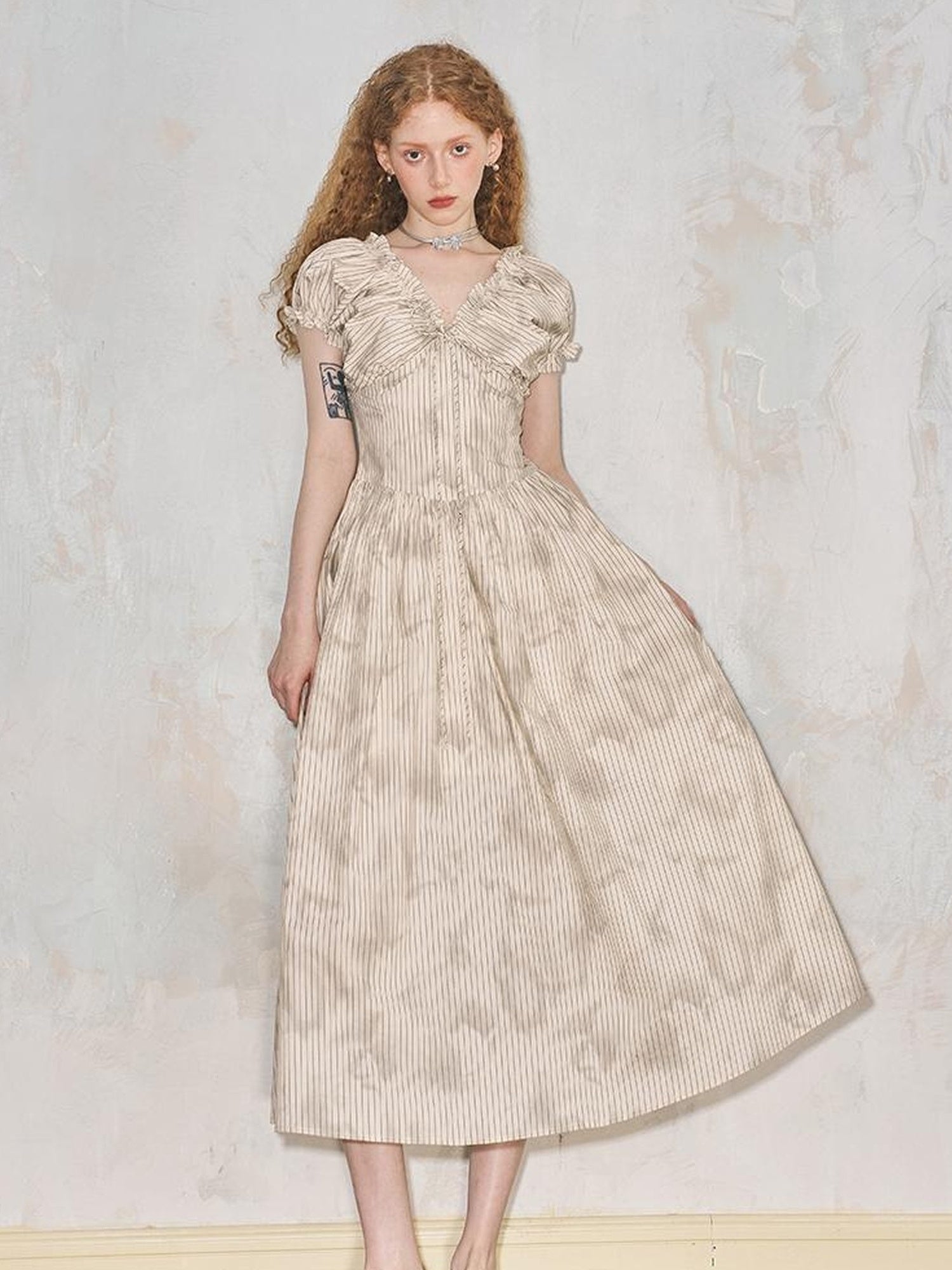 DIDDI MODA Playful V Neck Bubble Sleeve Floral Midi Dress