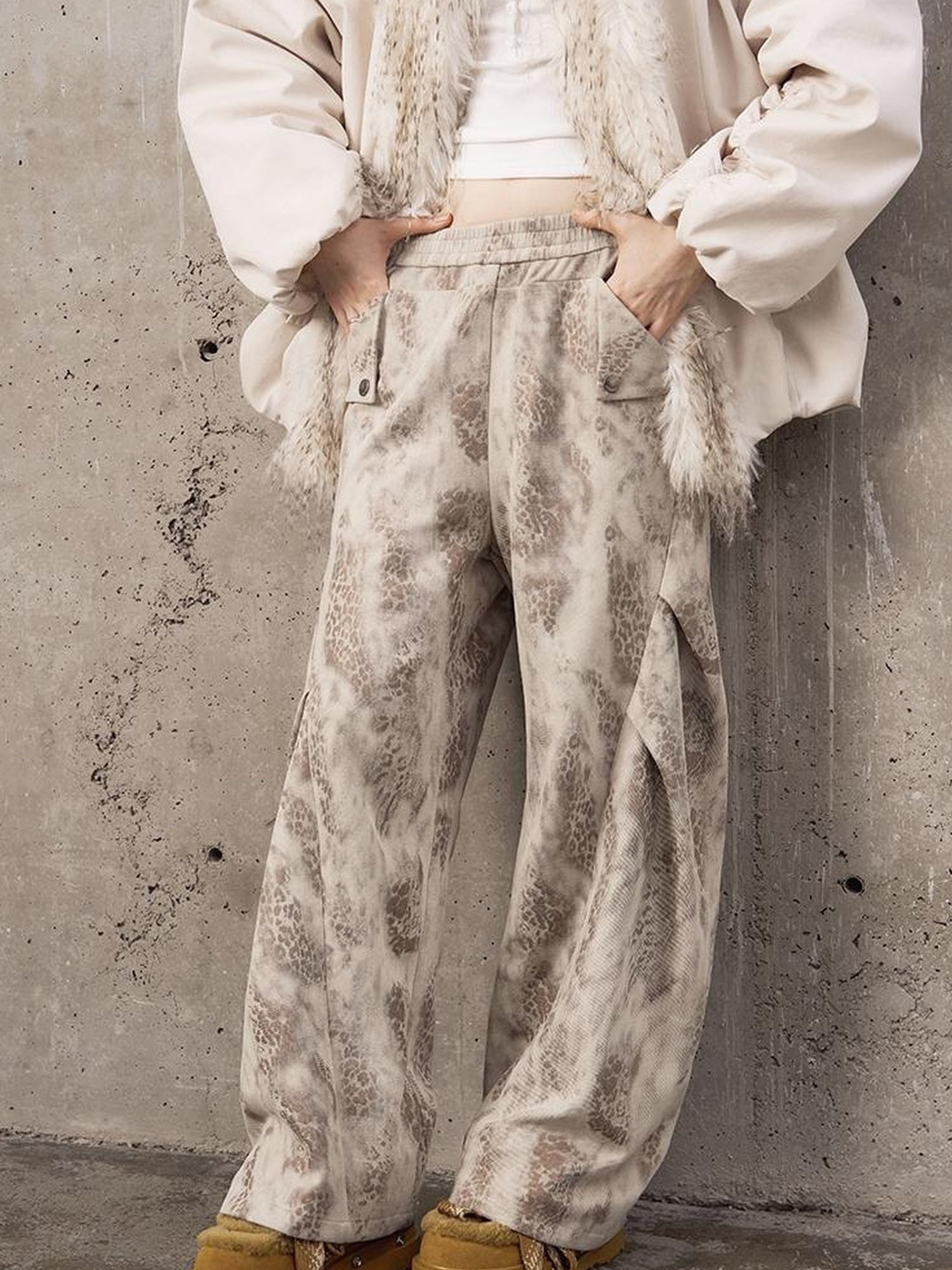DIDDI MODA Pleated Patchwork Snake Print Relaxed Tapered Pants