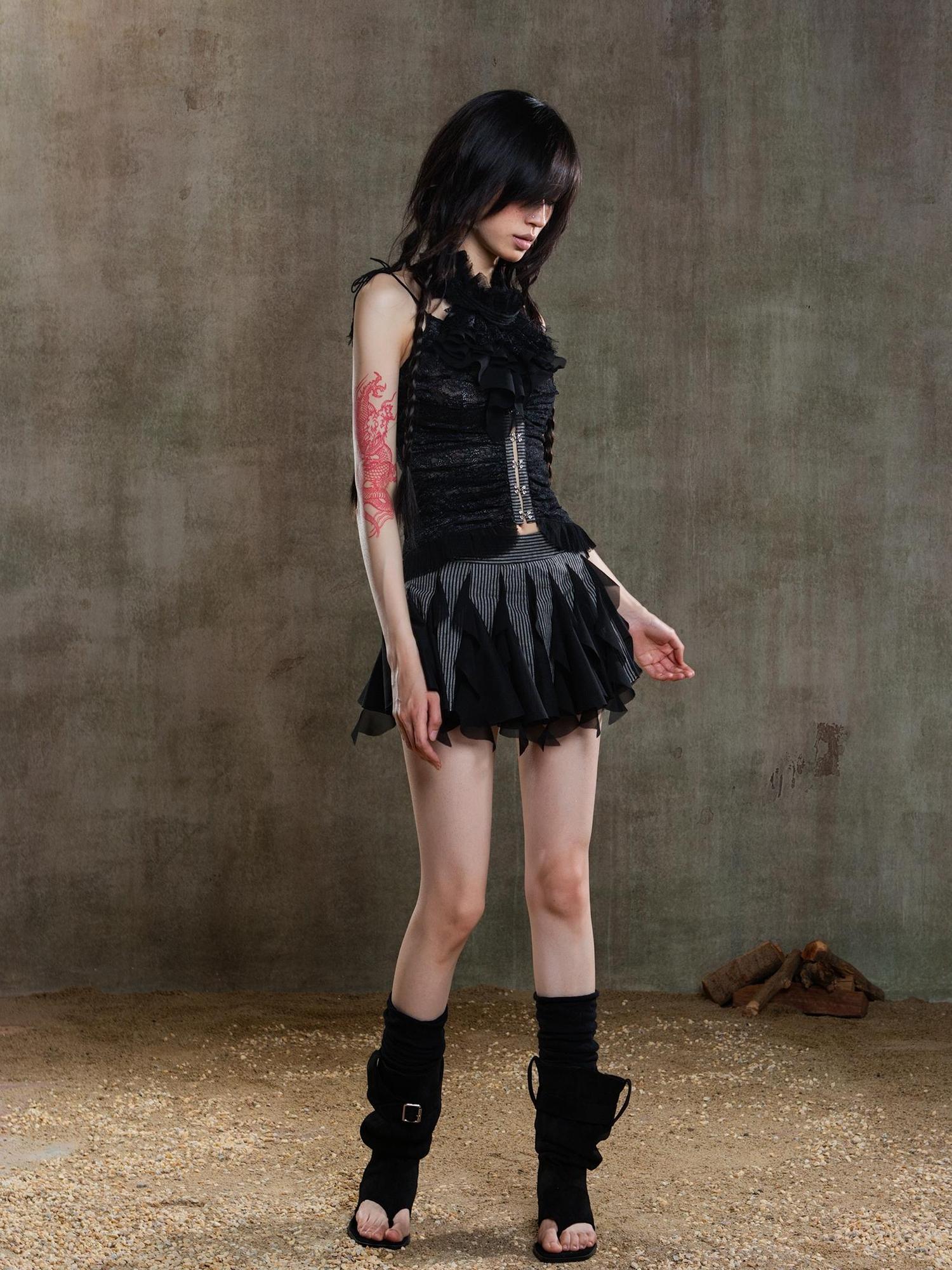 ARIADNAw Punk Gothic Pleated Asymmetrical Low Waist Skirt
