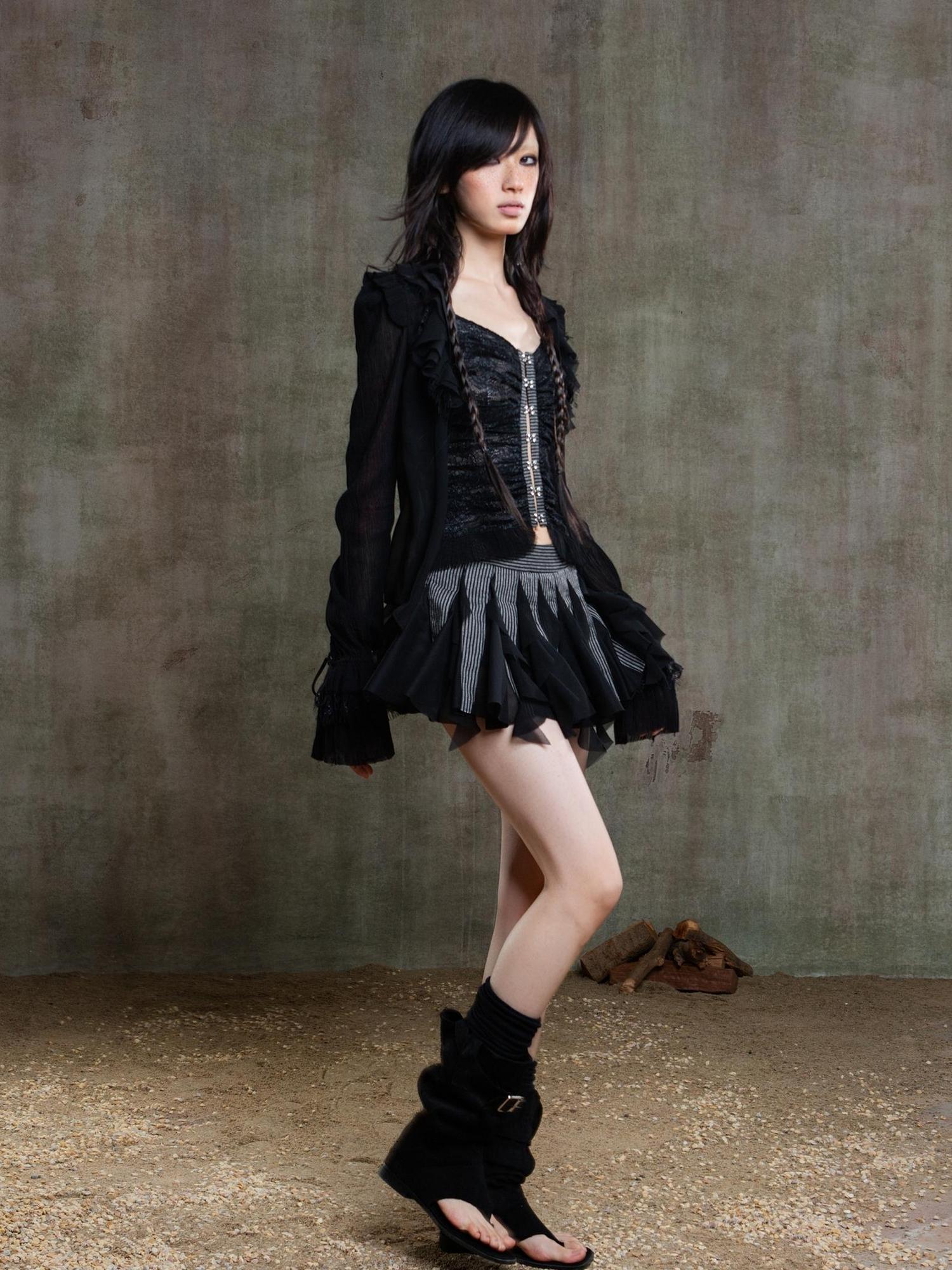 ARIADNAw Punk Gothic Pleated Asymmetrical Low Waist Skirt