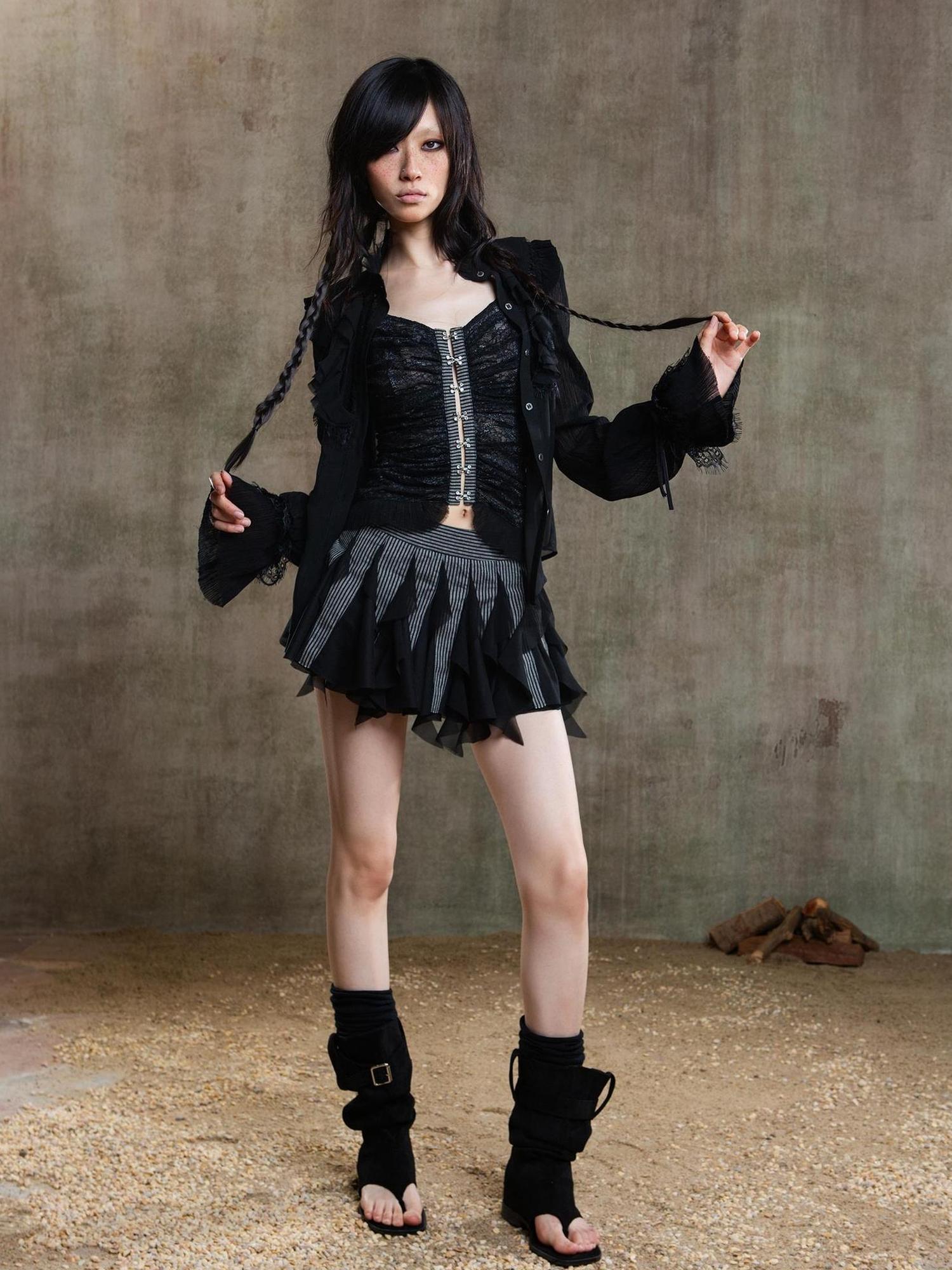 ARIADNAw Punk Gothic Pleated Asymmetrical Low Waist Skirt