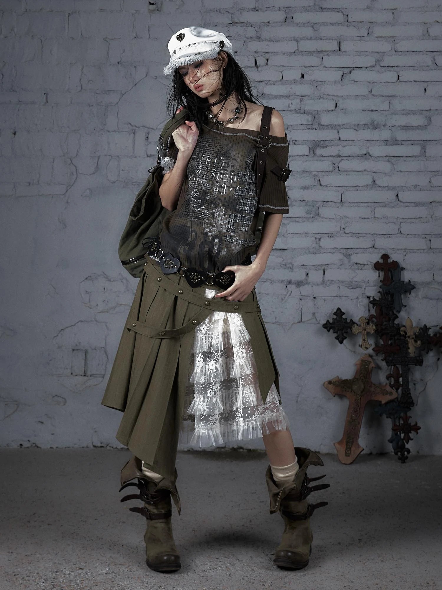 Punk Military Asymmetrical Sleeve Print Loose Knit T-Shirt