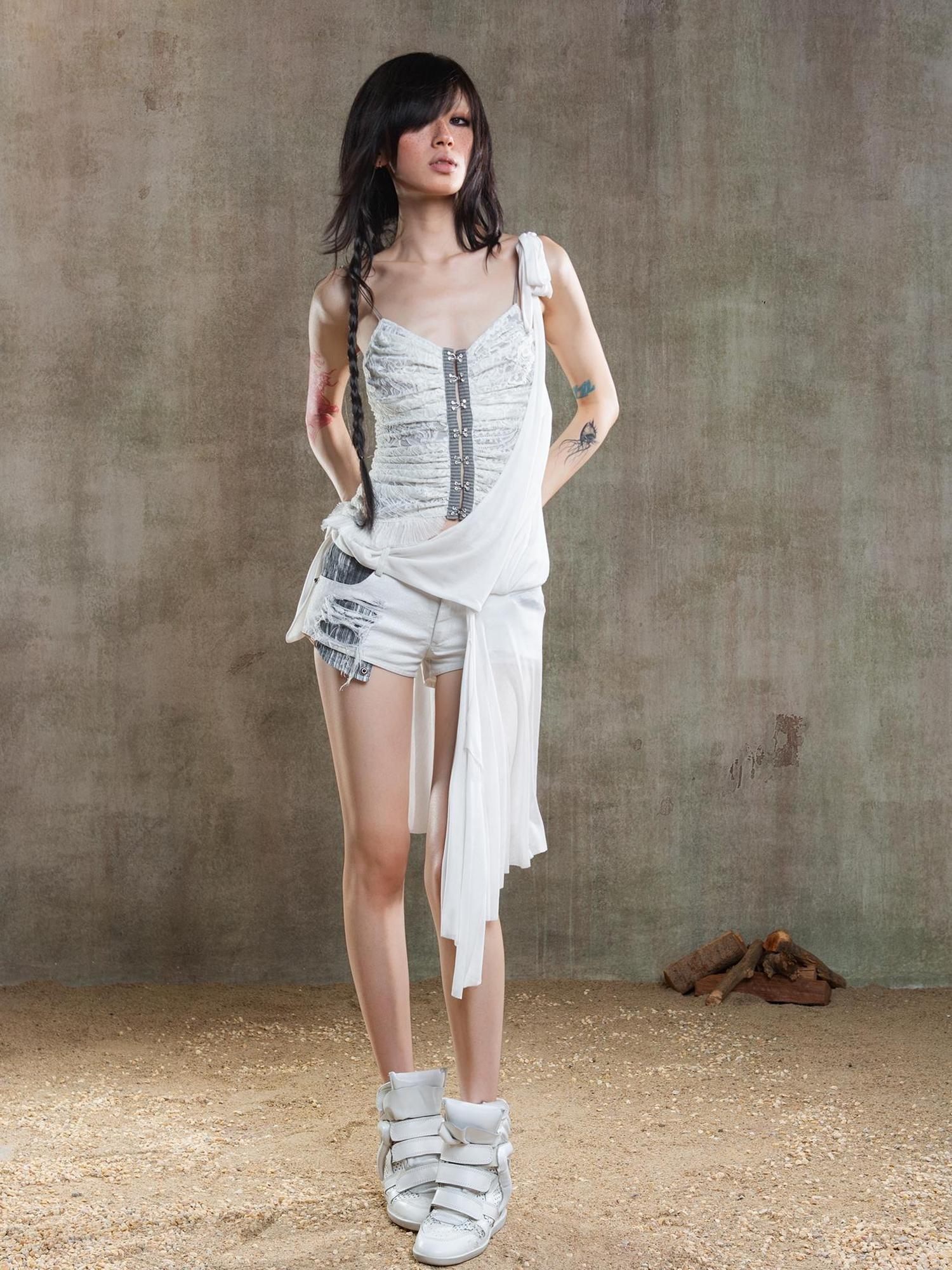 ARIADNAw Punk Retro Multi Way Denim Shorts With Detachable Straps