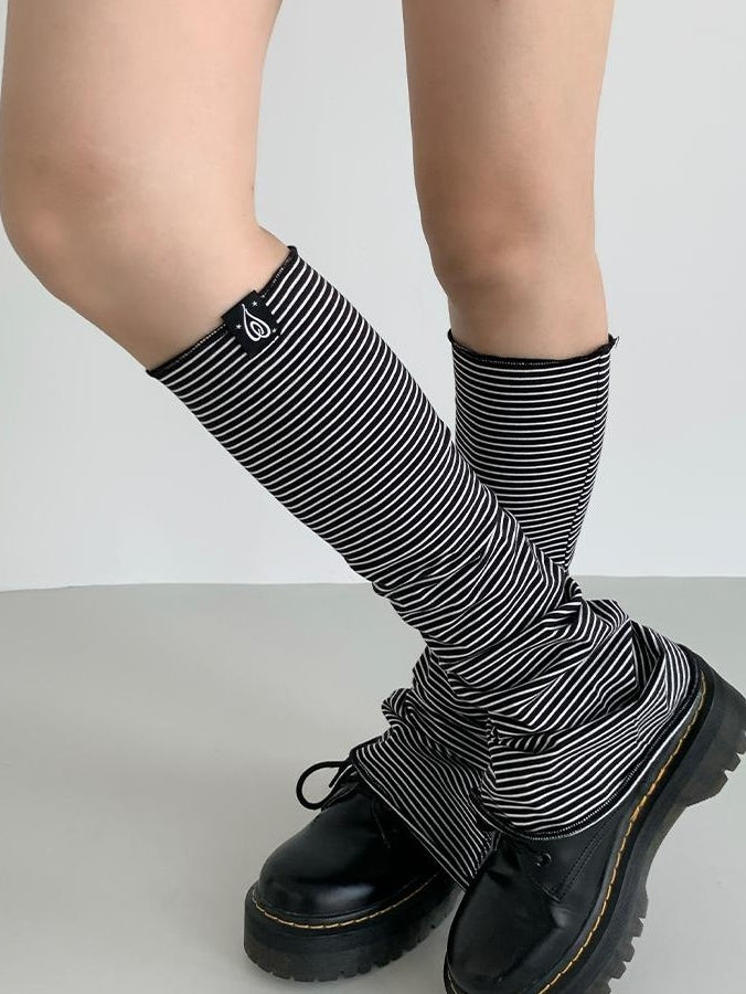 atrandom Purple Black Slit Casual Socks With Taro Stripe Socks