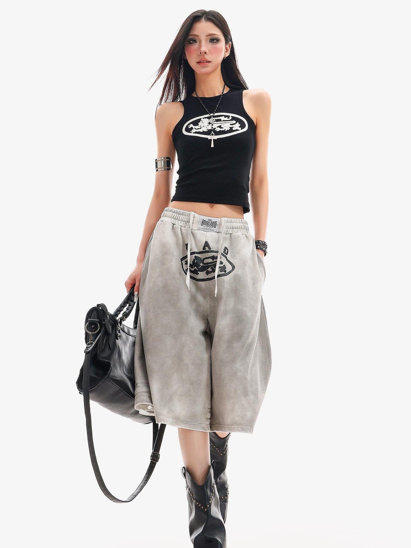 QIUQIU STUDIO Black White Contrast Creative Print Racerback Round Neck Women&