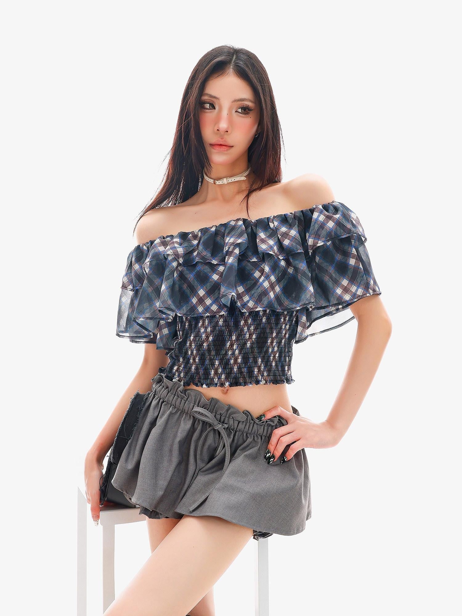 QIUQIU STUDIO Gingham Plaid Ruffle Off Shoulder Slim Fitted Printed Women&