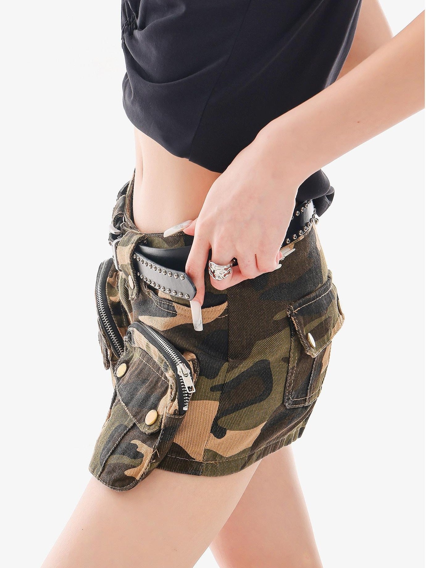 QIUQIU STUDIO Leopard Print Cargo Pocket Zipper Slim Fit Tight Women&