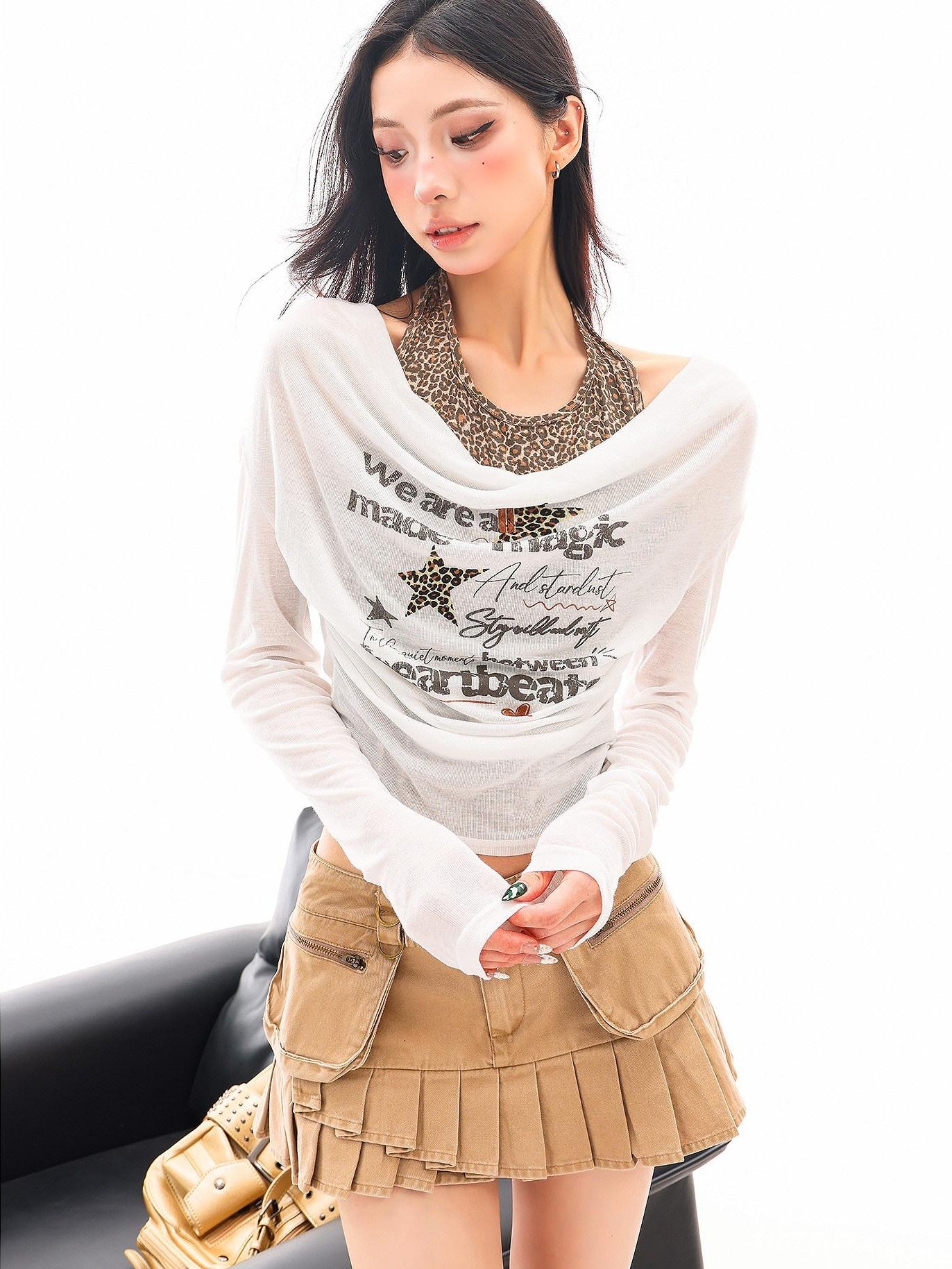 QIUQIU STUDIO Leopard Splice One Shoulder Cropped Letter Print Women&