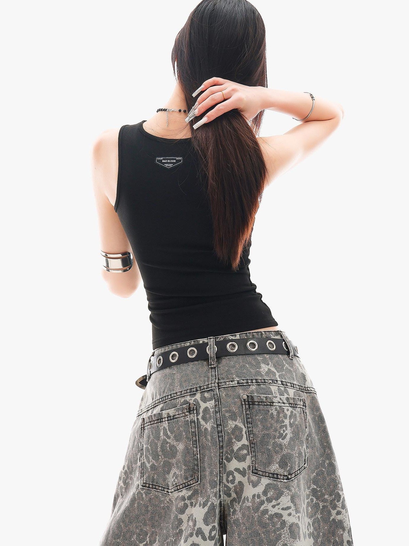 QIUQIU STUDIO Letter Print Round Neck Slim Fit Minimalist Women&