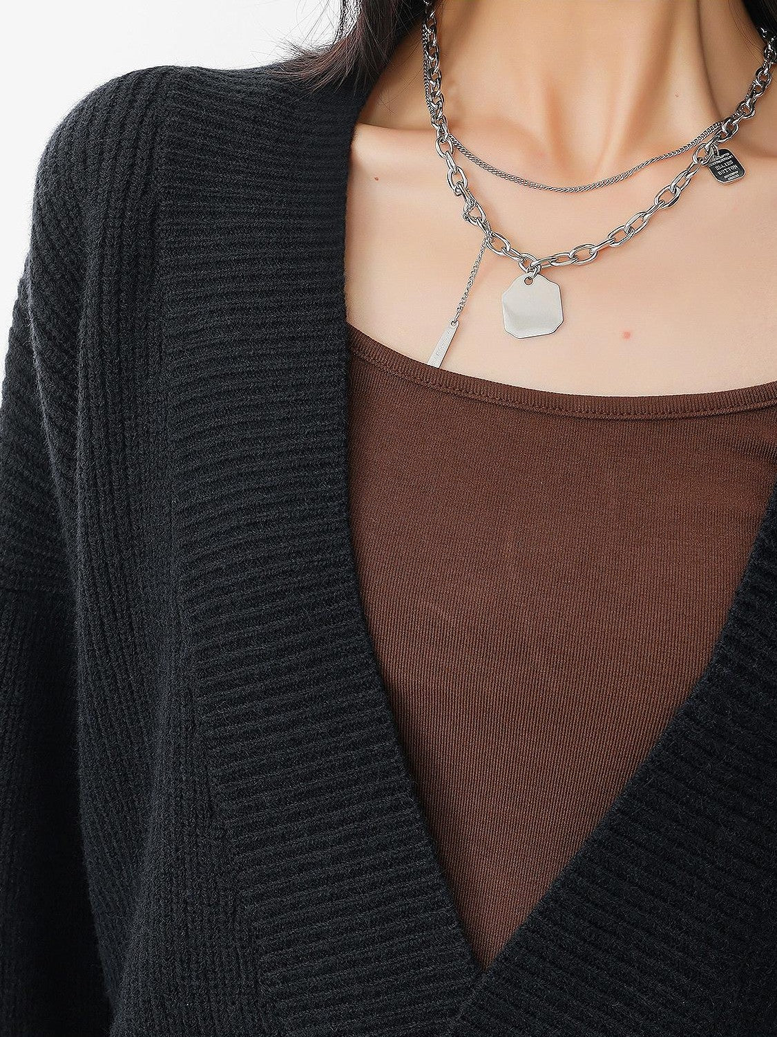 QIUQIU STUDIO Loose Fit Deep V-neck Drop Shoulder Button Knit Women&
