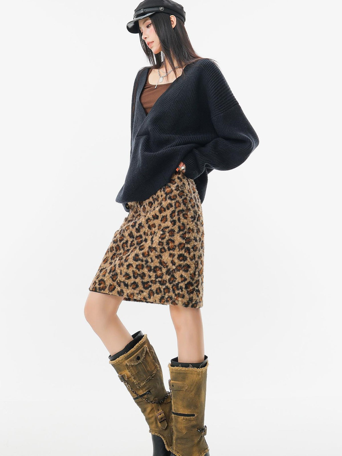 QIUQIU STUDIO Loose Fit Deep V-neck Drop Shoulder Button Knit Women&