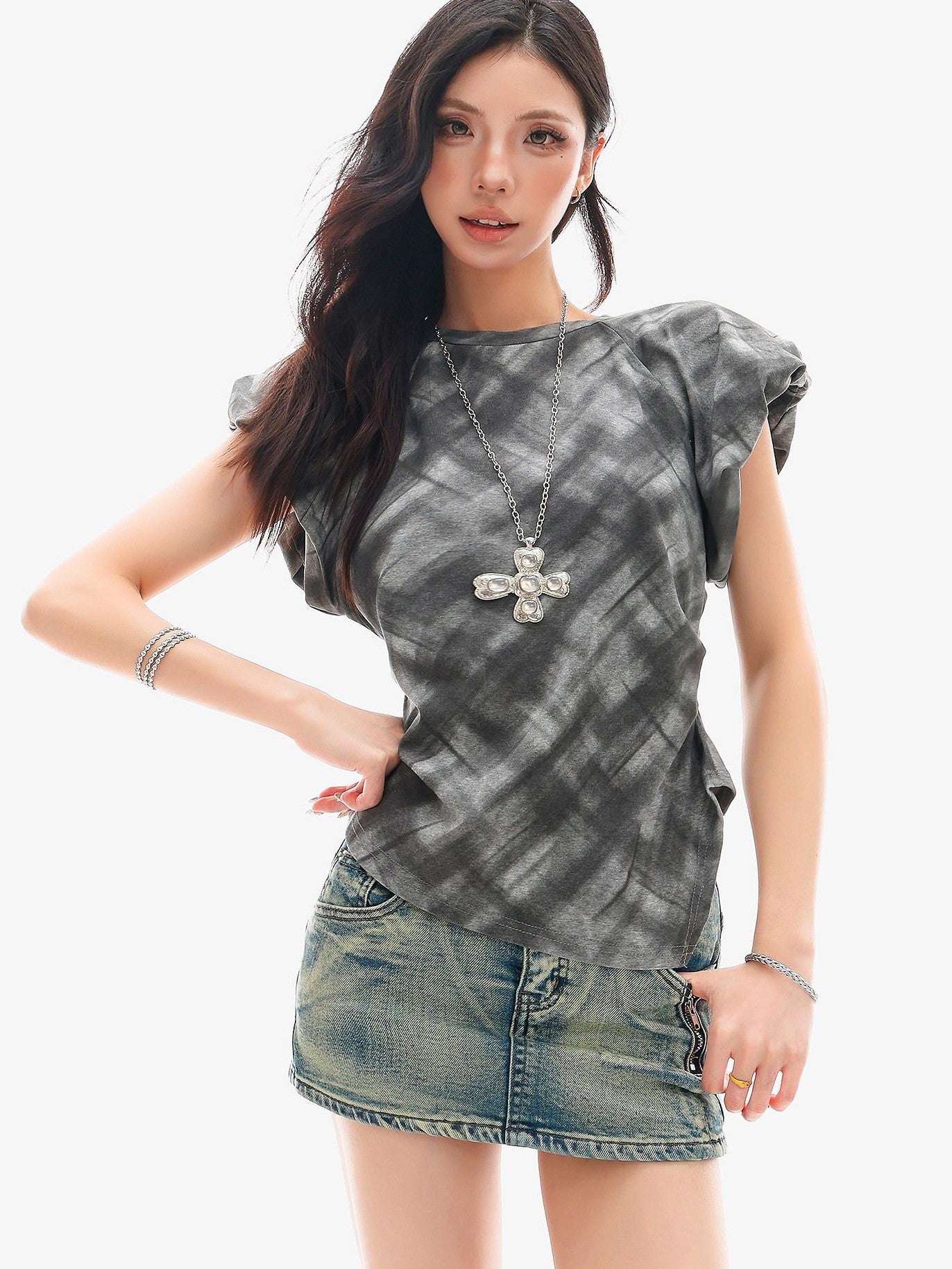 QIUQIU STUDIO Plaid Irregular Hem Ruched Puff Sleeve Crew Neck Women&