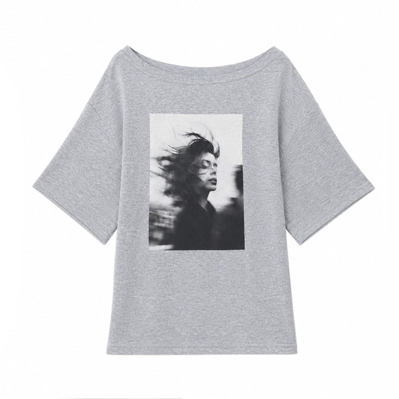 QIUQIU_STUDIO_Portrait_Print_Asymmetric_Shoulder_Loose_Fit_Women&