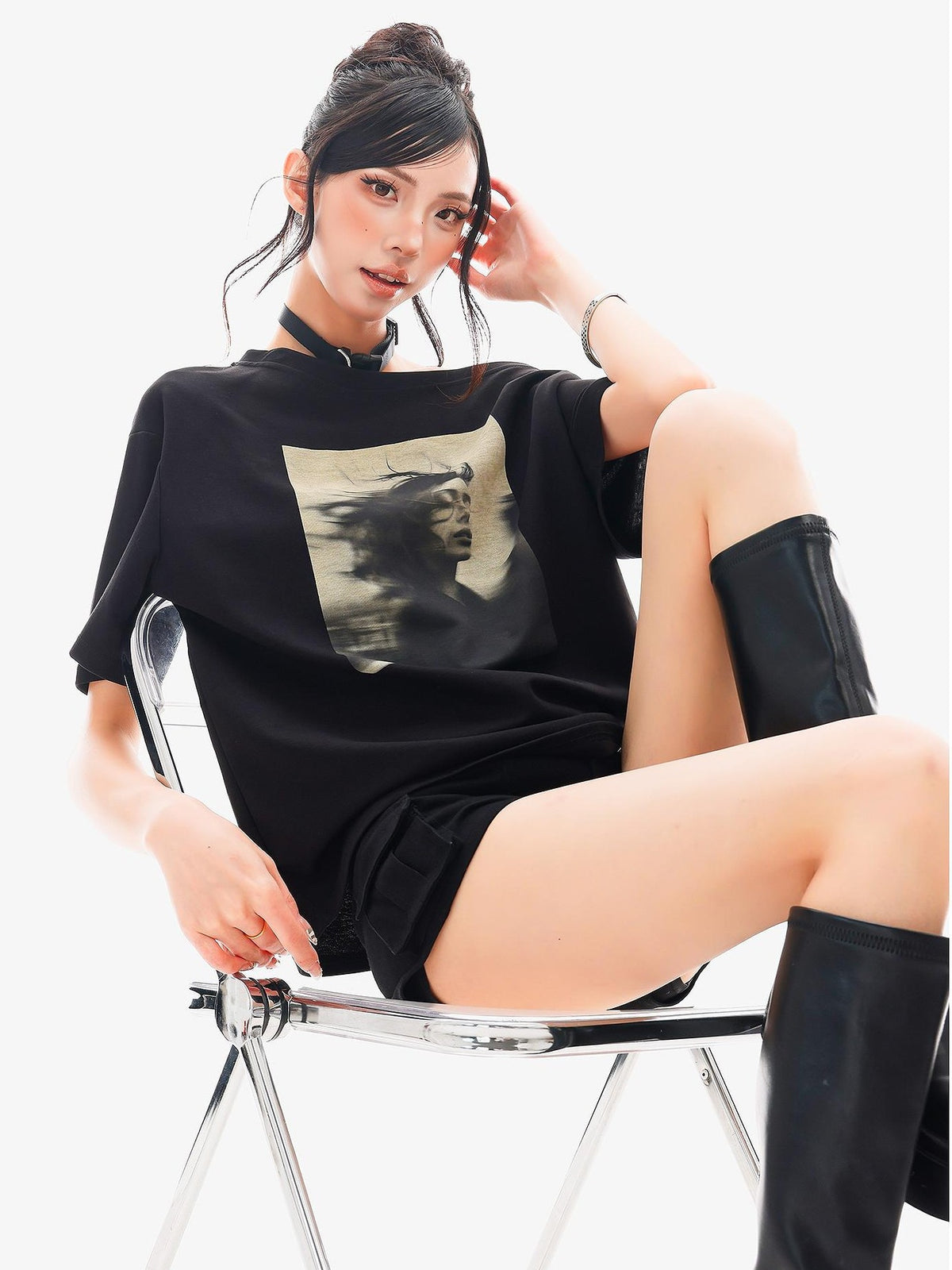 QIUQIU STUDIO Portrait Print Asymmetric Shoulder Loose Fit Women&