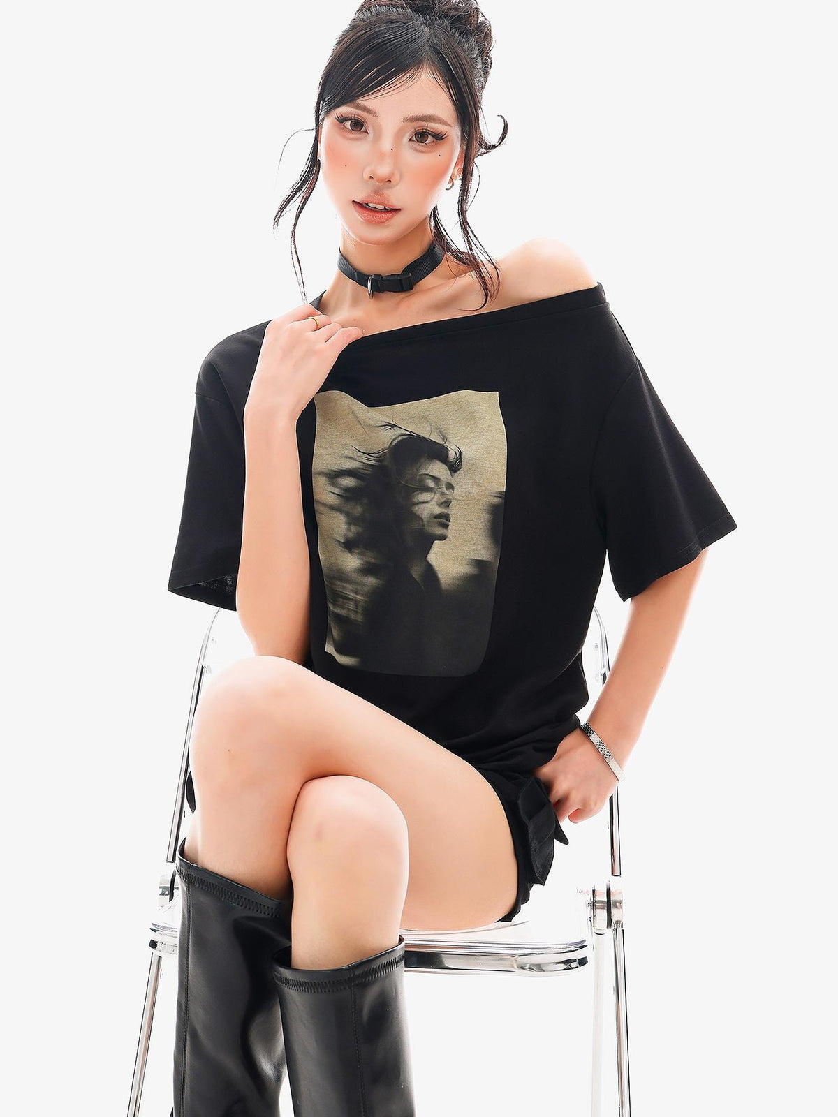QIUQIU STUDIO Portrait Print Asymmetric Shoulder Loose Fit Women&