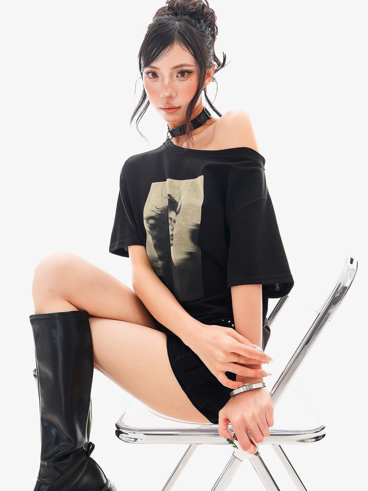 QIUQIU STUDIO Portrait Print Asymmetric Shoulder Loose Fit Women&