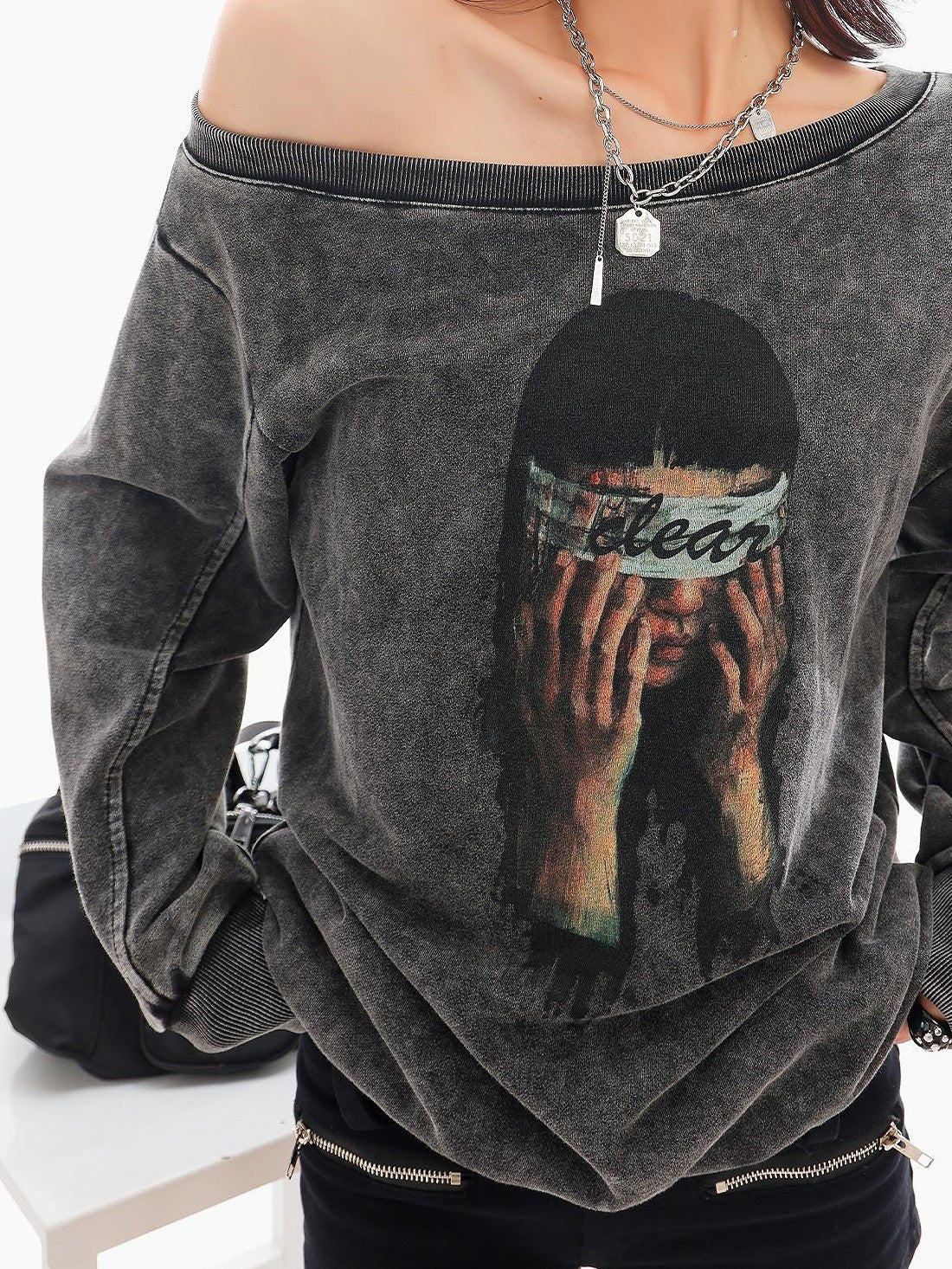 QIUQIU STUDIO Portrait Print Asymmetrical Shoulder Women&