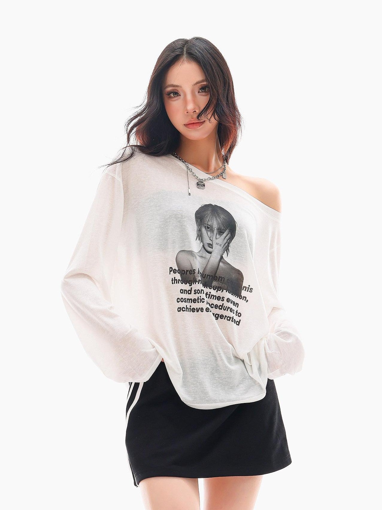 QIUQIU STUDIO Sheer Portrait Print Asymmetrical Neckline Women&