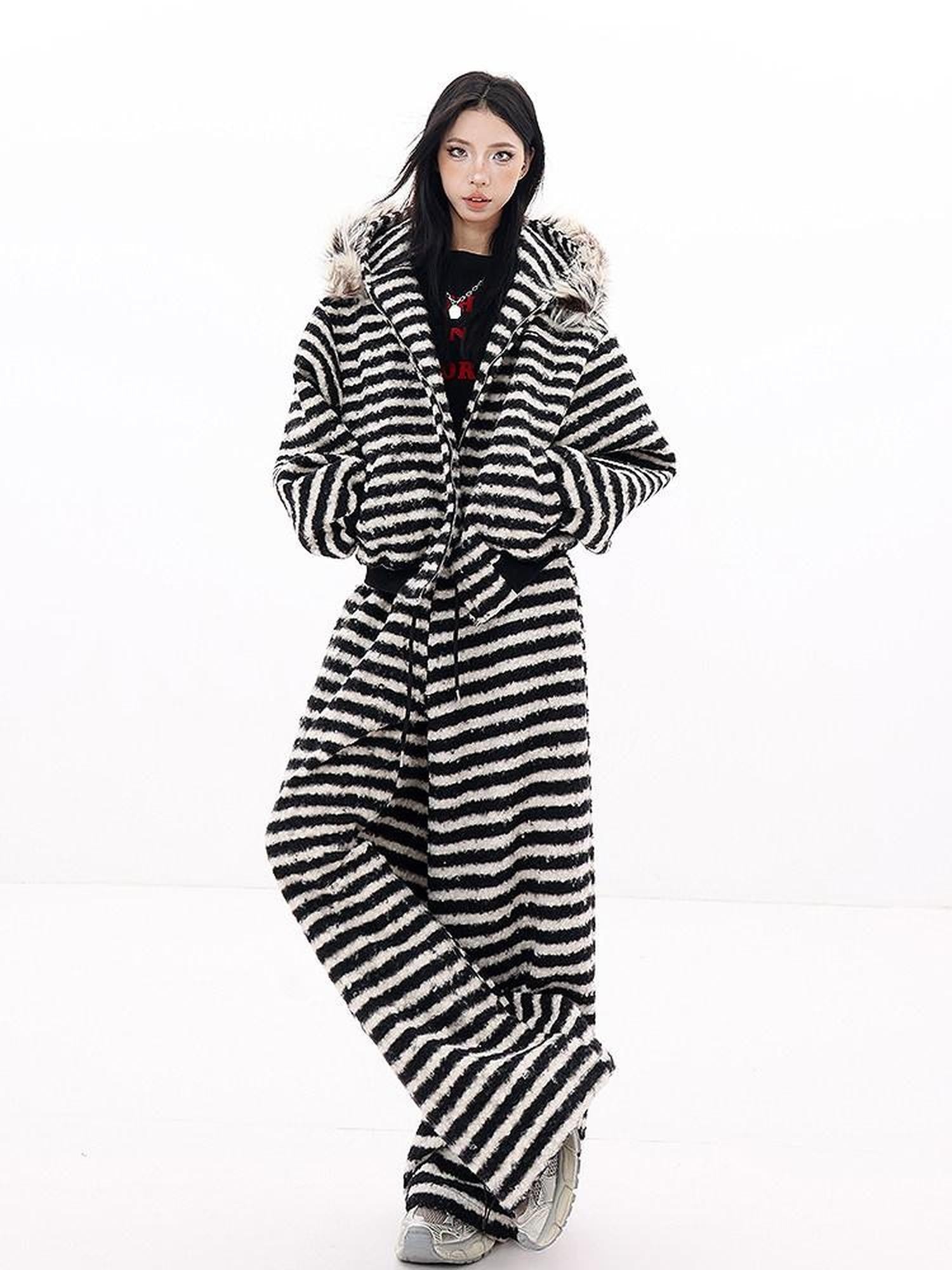 QIUQIU STUDIO Striped Fur Collar Hooded Contrast Zip Relaxed Women&