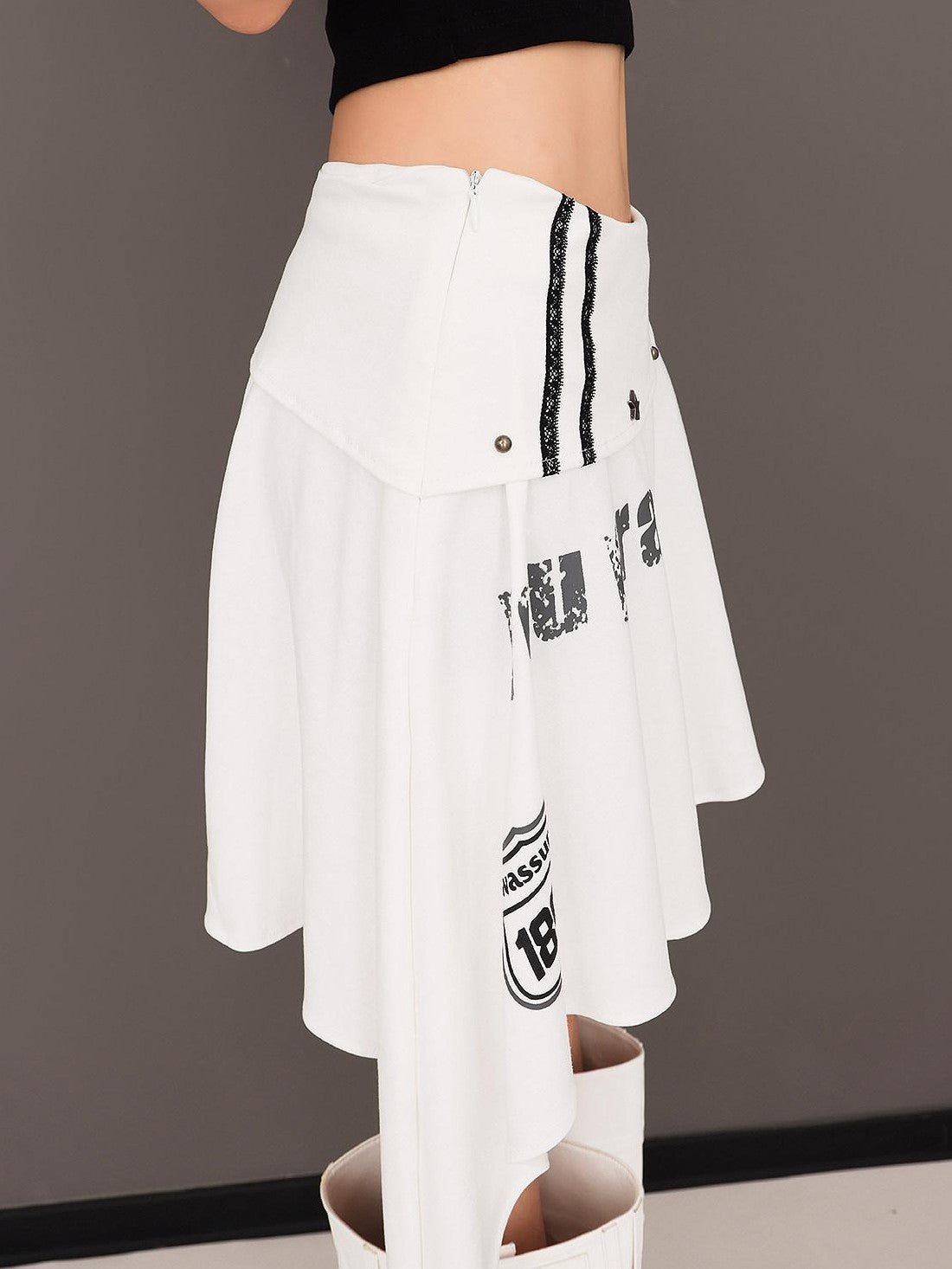 QIUQIU STUDIO White Letter Print Asymmetric Hem Women&